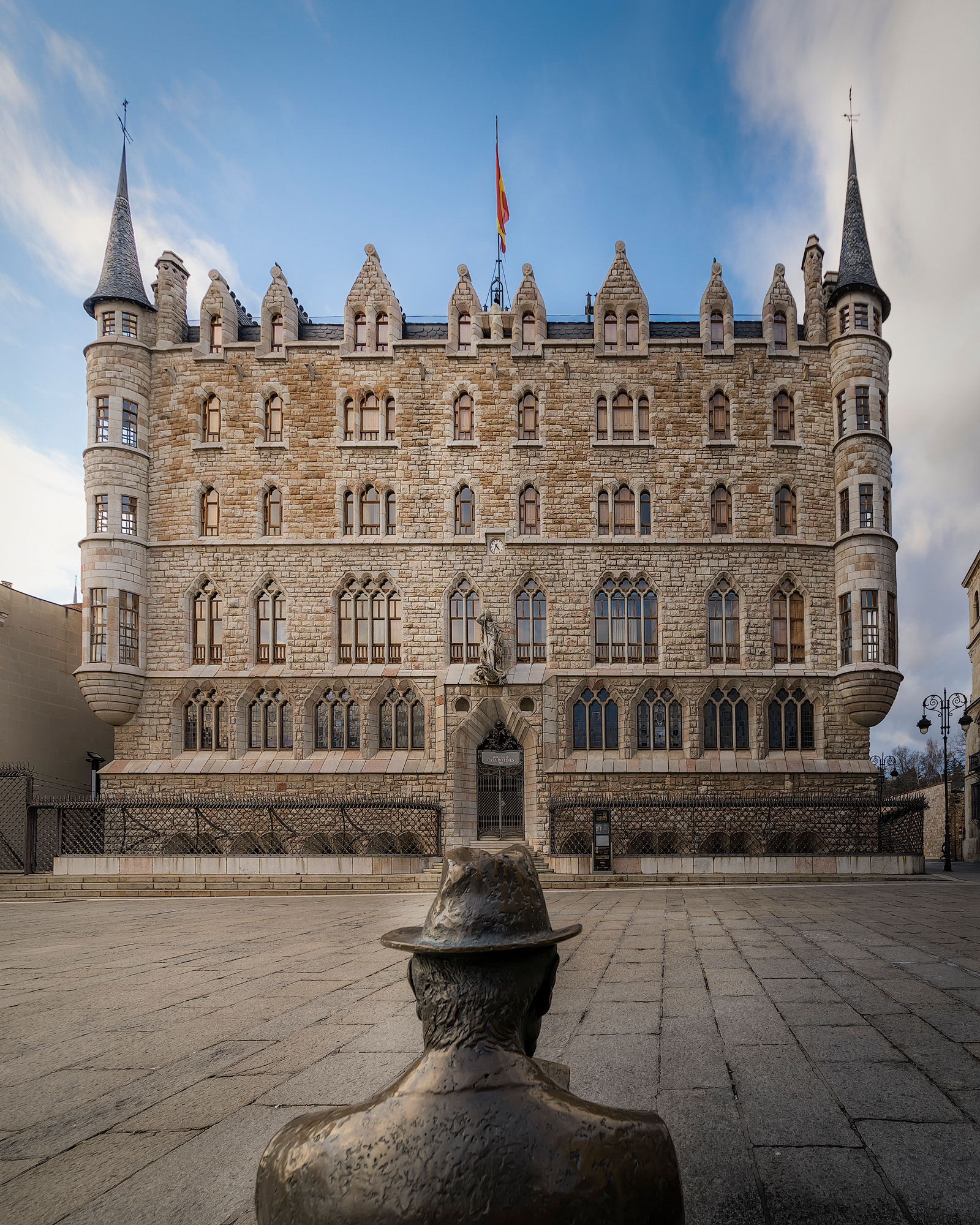 El artista y su obra