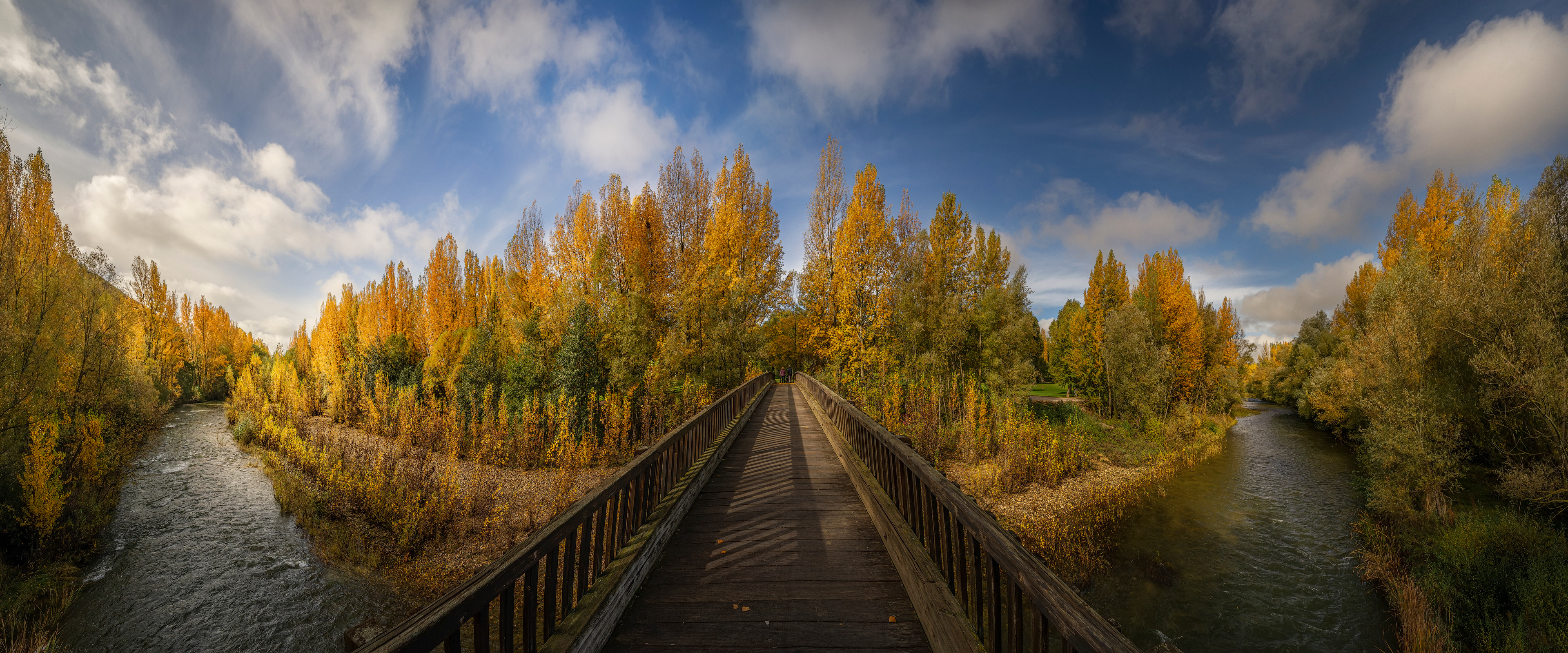 El Torío vestido de otoño