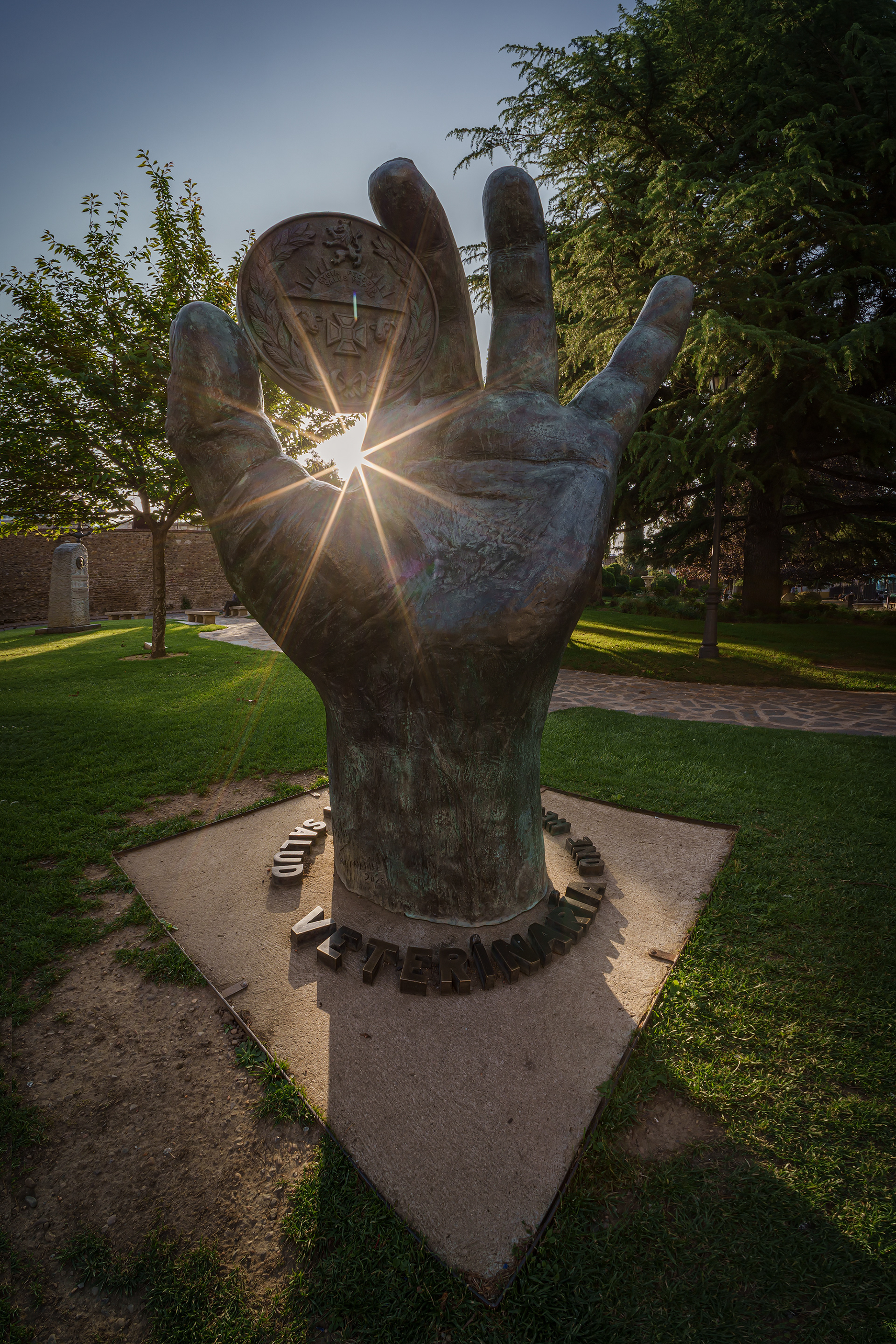La mano del parque del Cid
