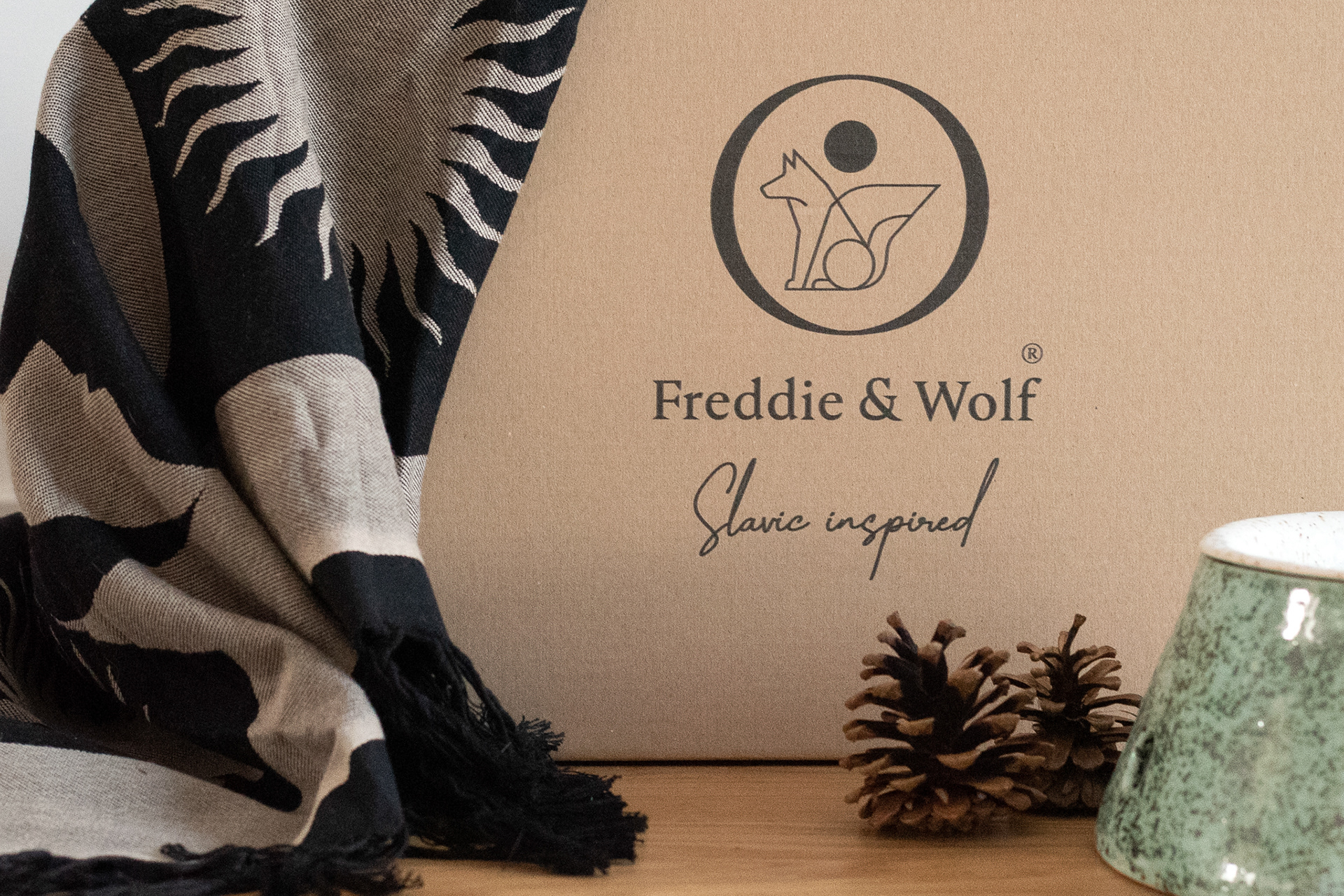 Słowiańska sesja reklamowa | Produkty dla zwierząt Freddie and Wolf
