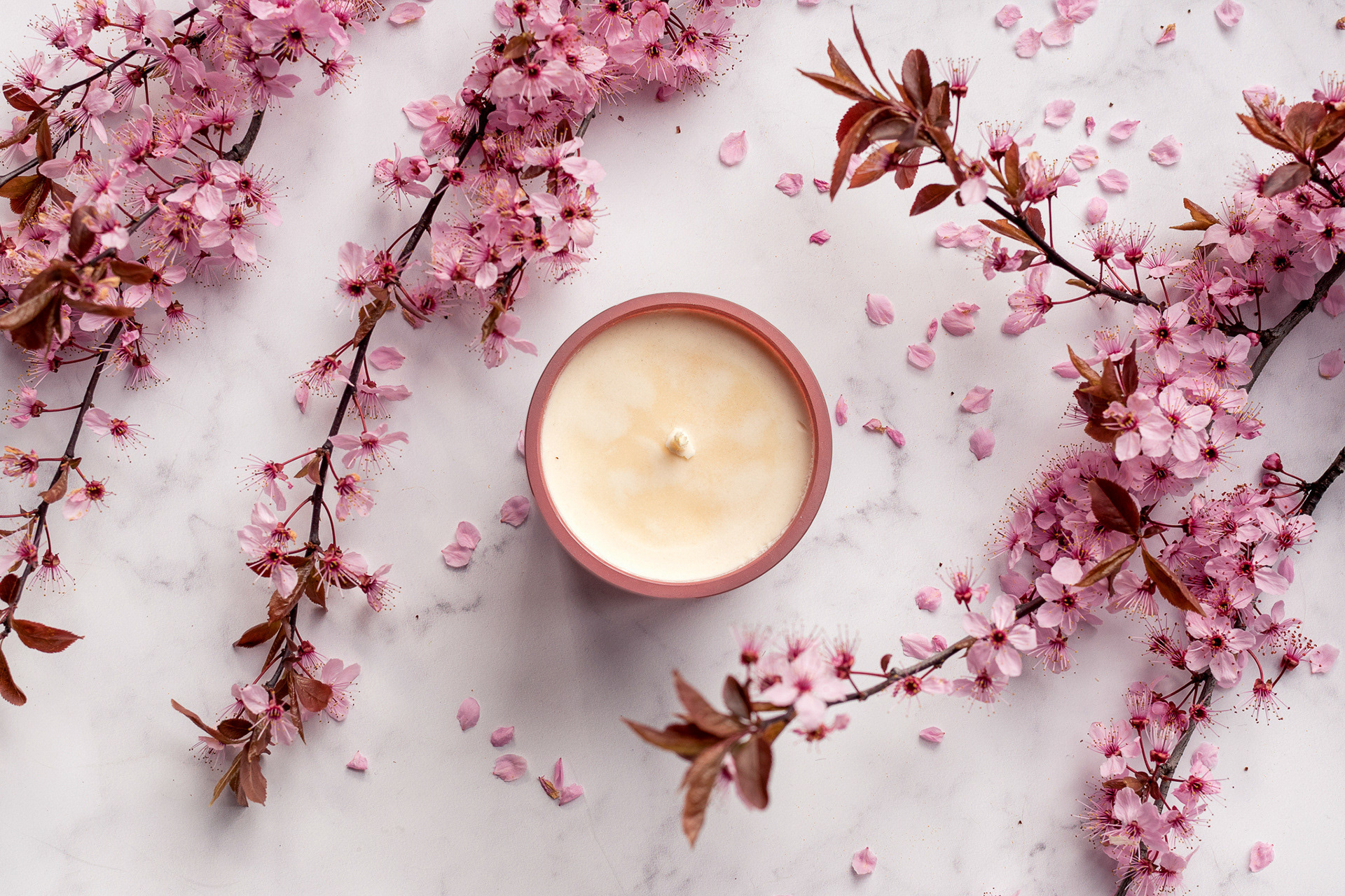 Flatlay / fotografia reklamowa | świece sojowe Leżę i pachnę