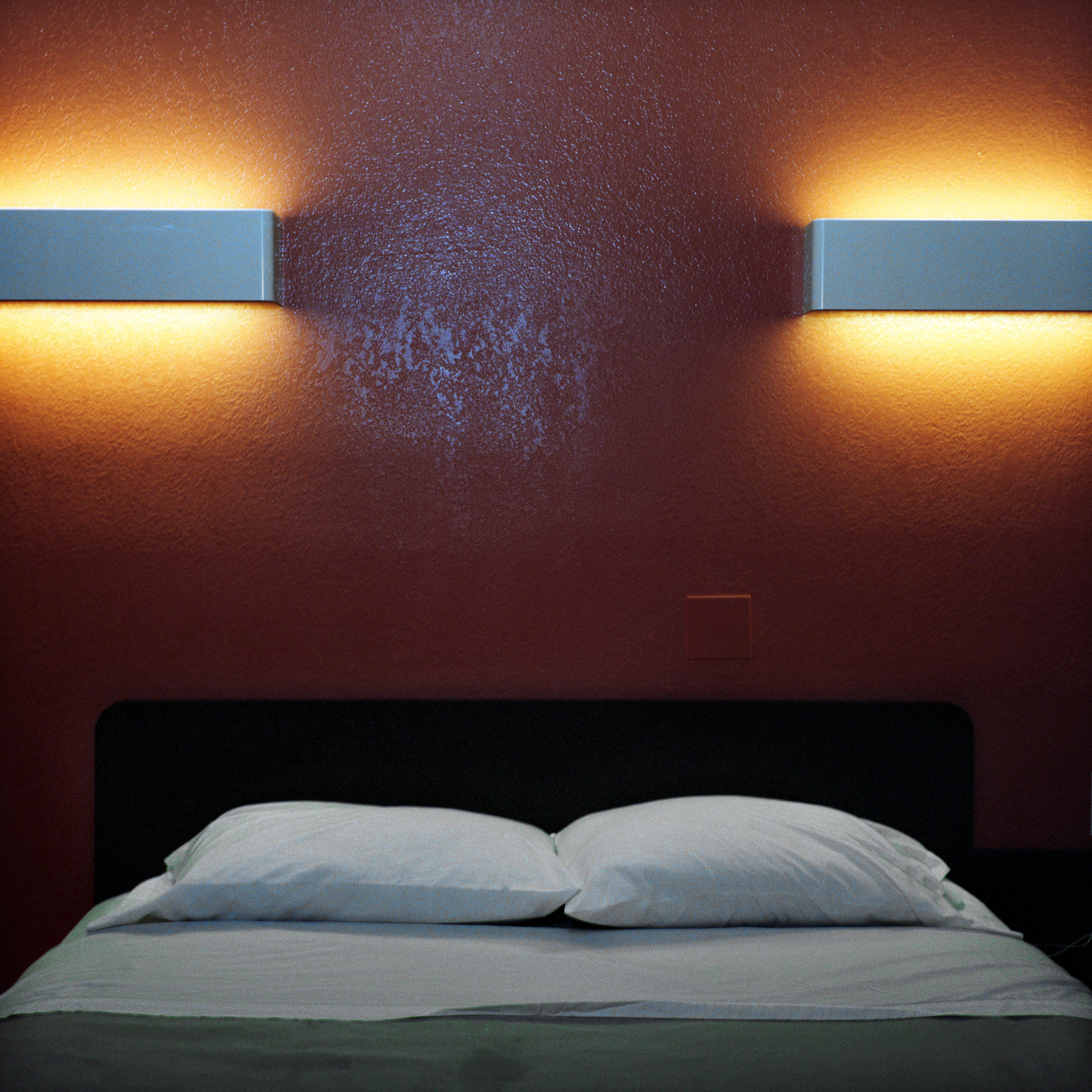 Cheap Sleepers, USA, 2011
