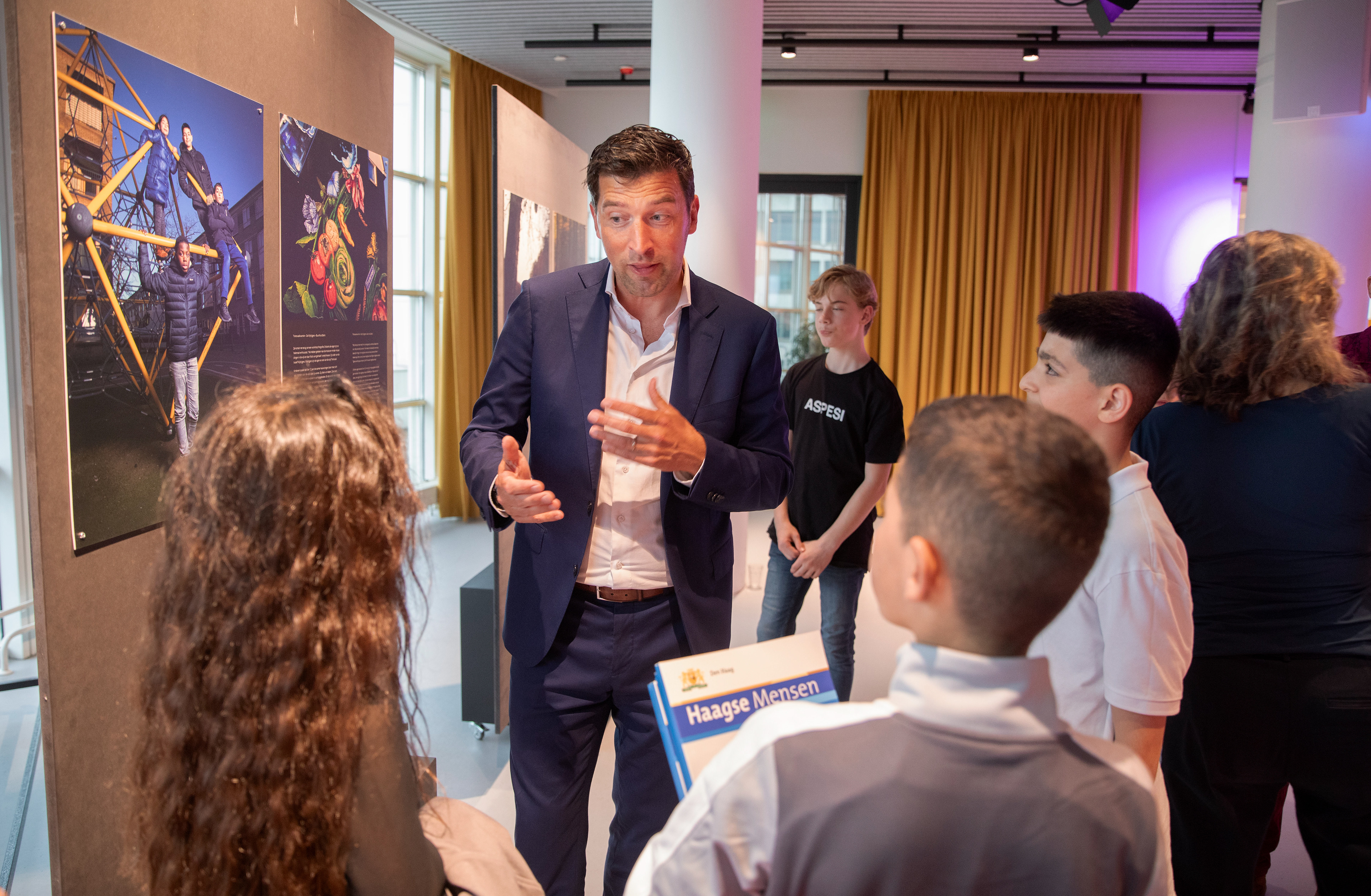 Tentoonstelling Haagse Mensen in de Centrale Bibliotheek van Den Haag, 2024