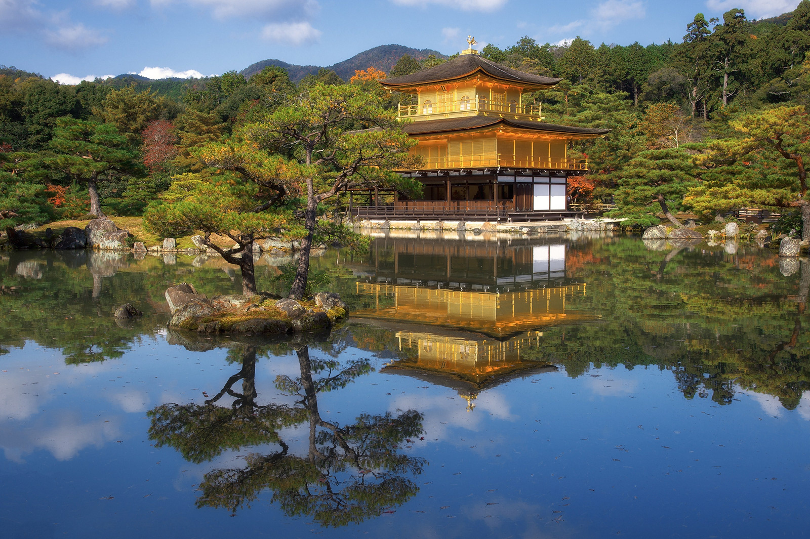 Kinkakuji temple (Golden Pavilion)