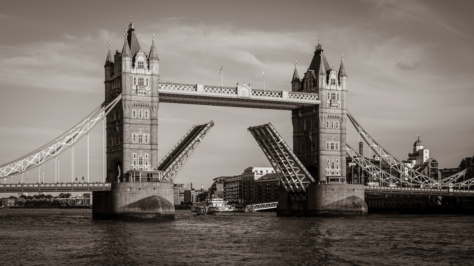 Tower Bridge London / England