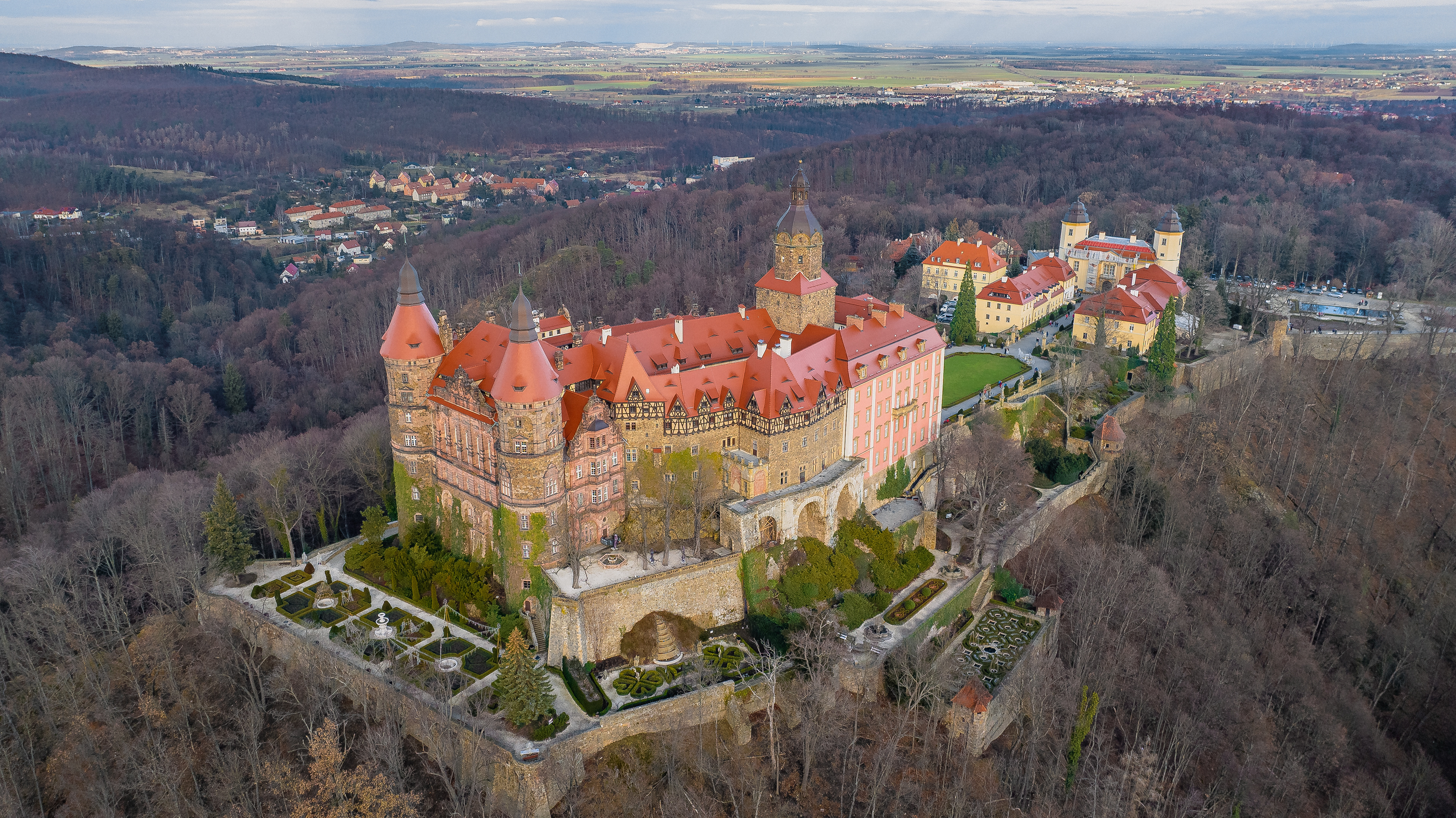 Książ