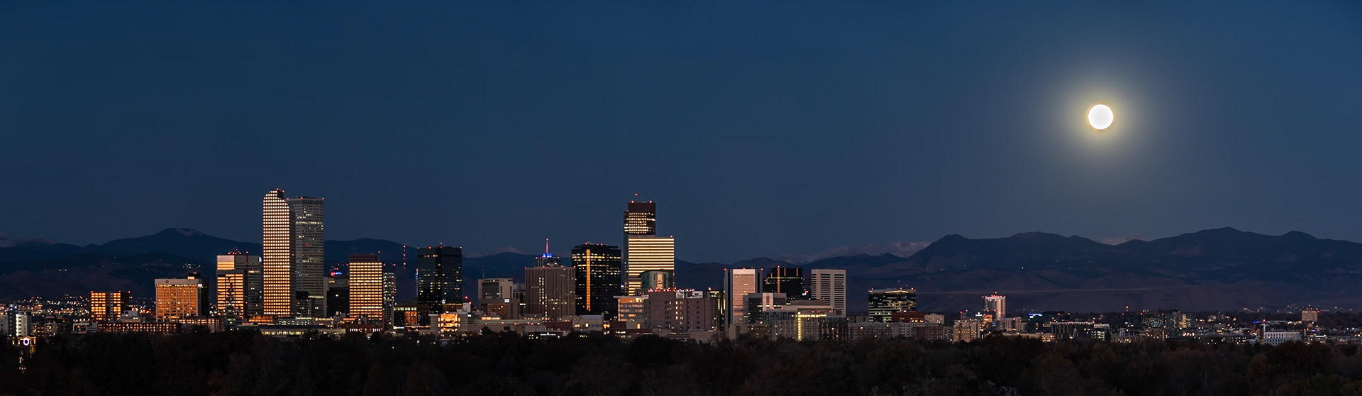 Full Moon setting over Denver