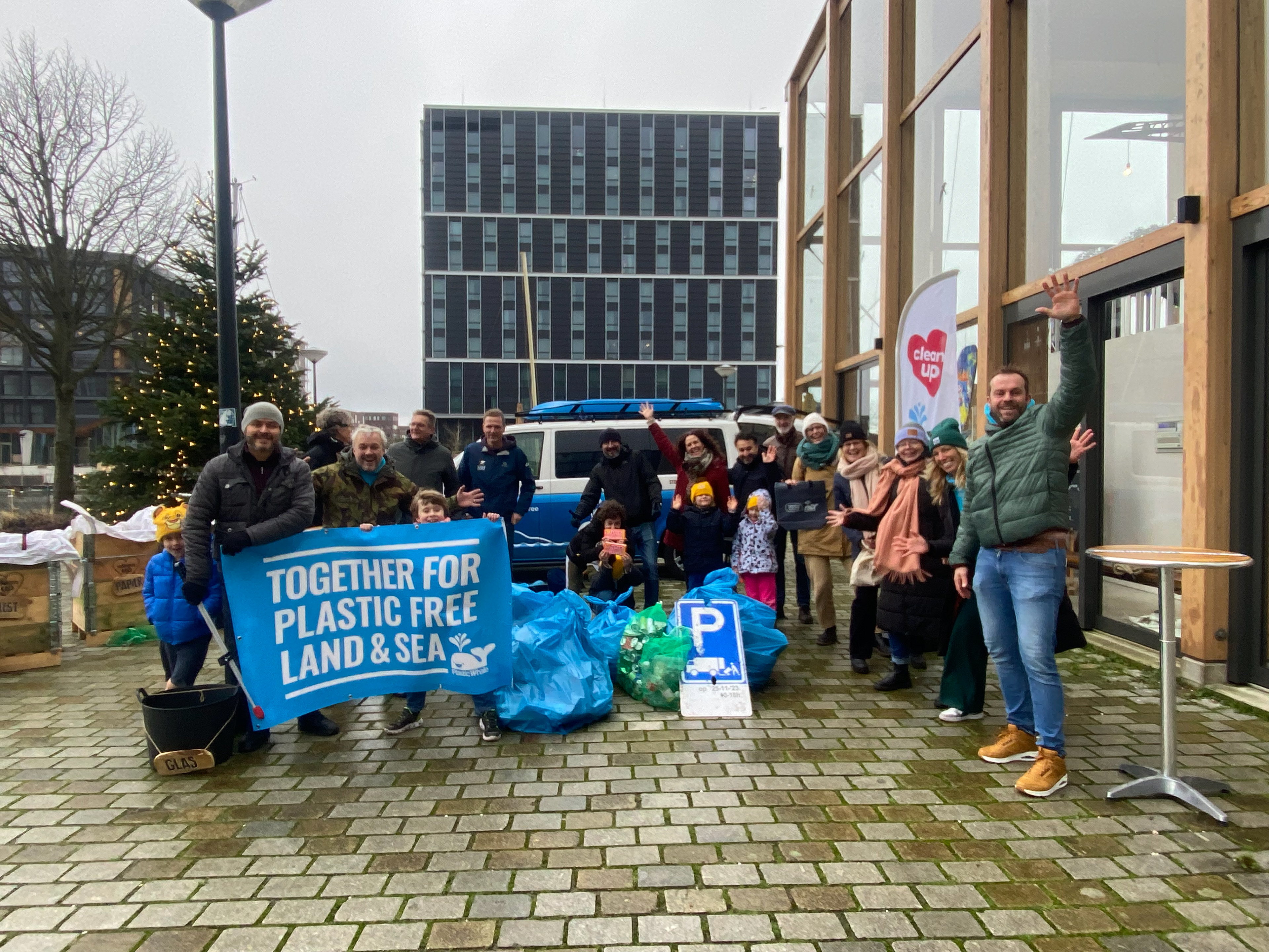 Plastic Whale workshop & cleanup