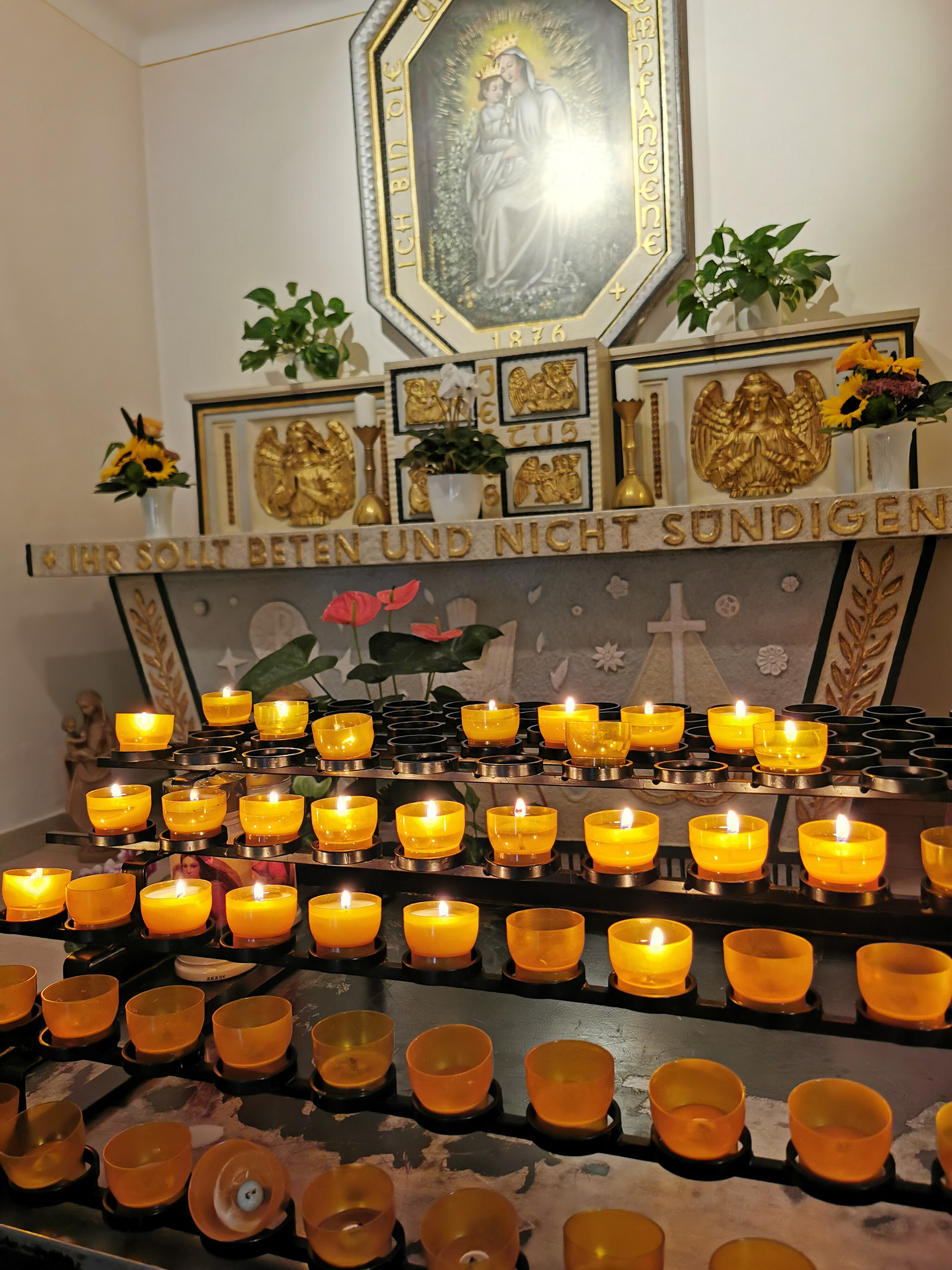 Kerzenlicht in der Marienkapelle Marpingen