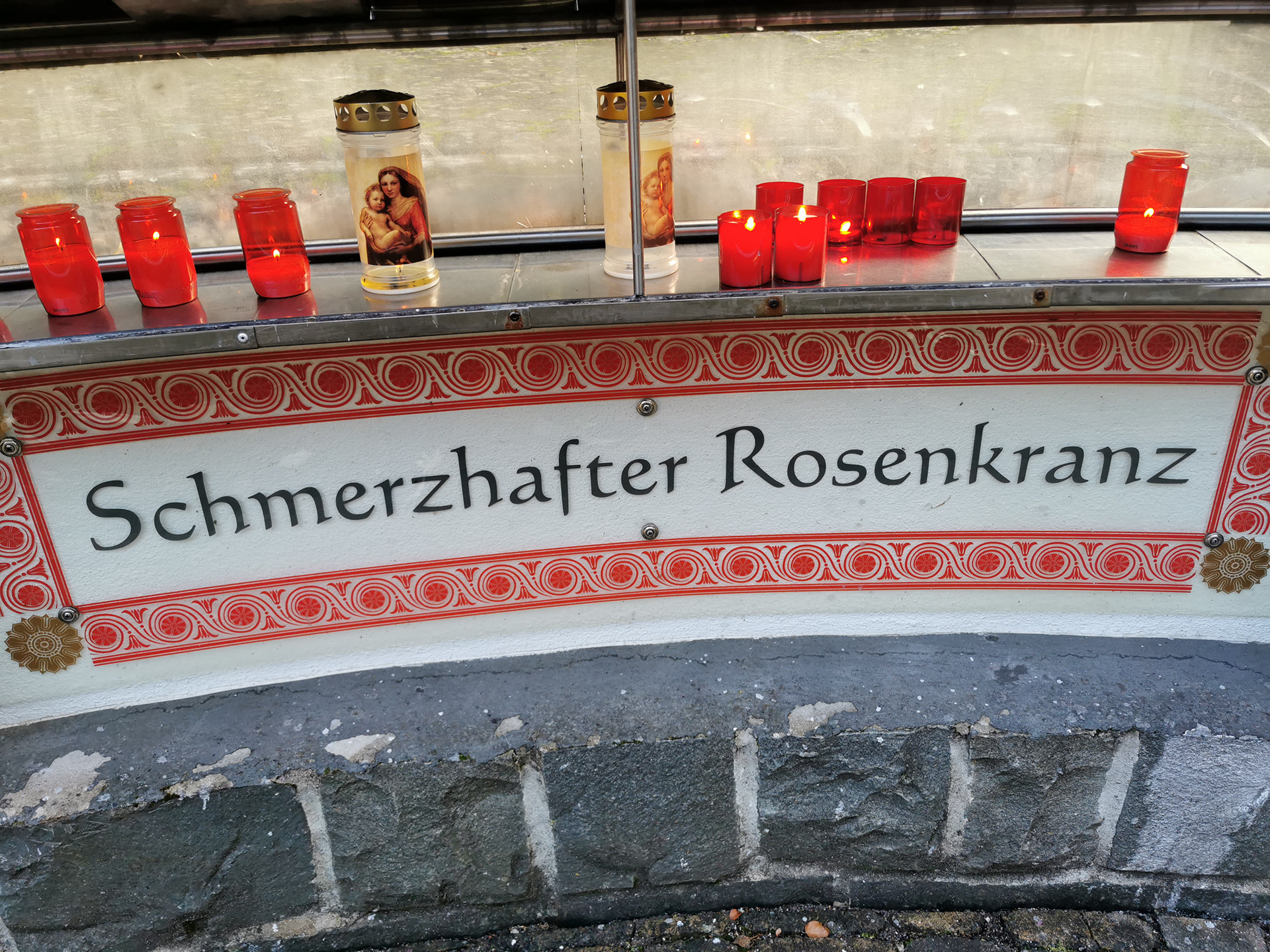 Schmerzhafter Rosenkranz