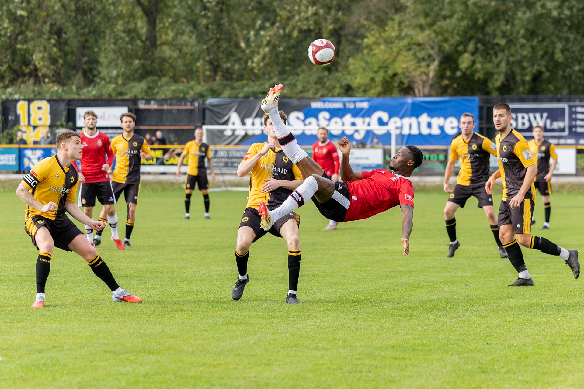 Prescot, ENGLAND -  during the NPL Premier Division match between Prescot Cables and  FC United  at The Auto Safety Centre StadiumCanon Canon EOS R3 640 1/3200 2.8 (Pic by John Middleton)