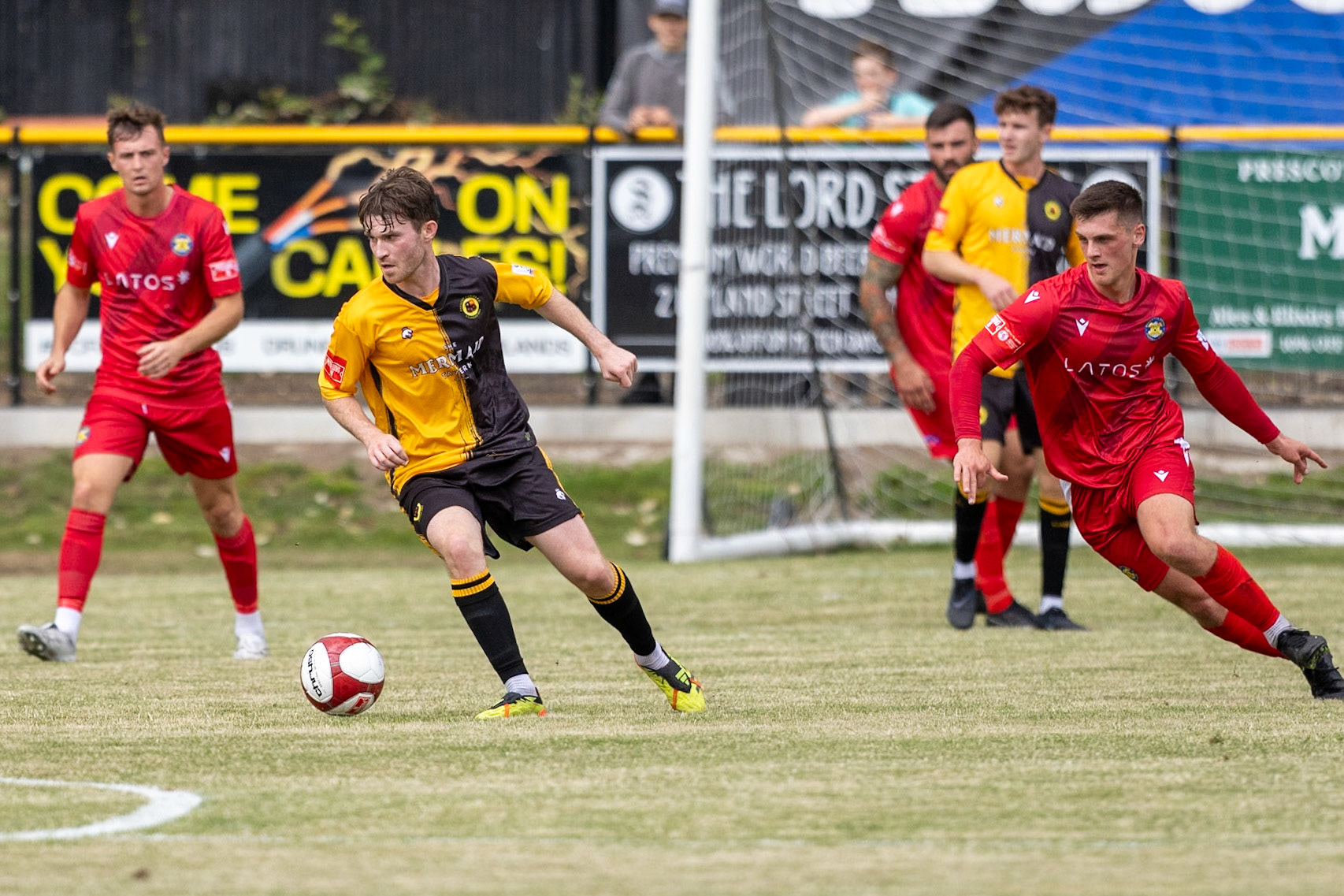 Prescot, ENGLAND - during the NPL Premier Division match between Prescot Cables and Stockton Town at Prescot.Canon Canon EOS R5 800 1/8000 2.8 (Pic by John Middleton)