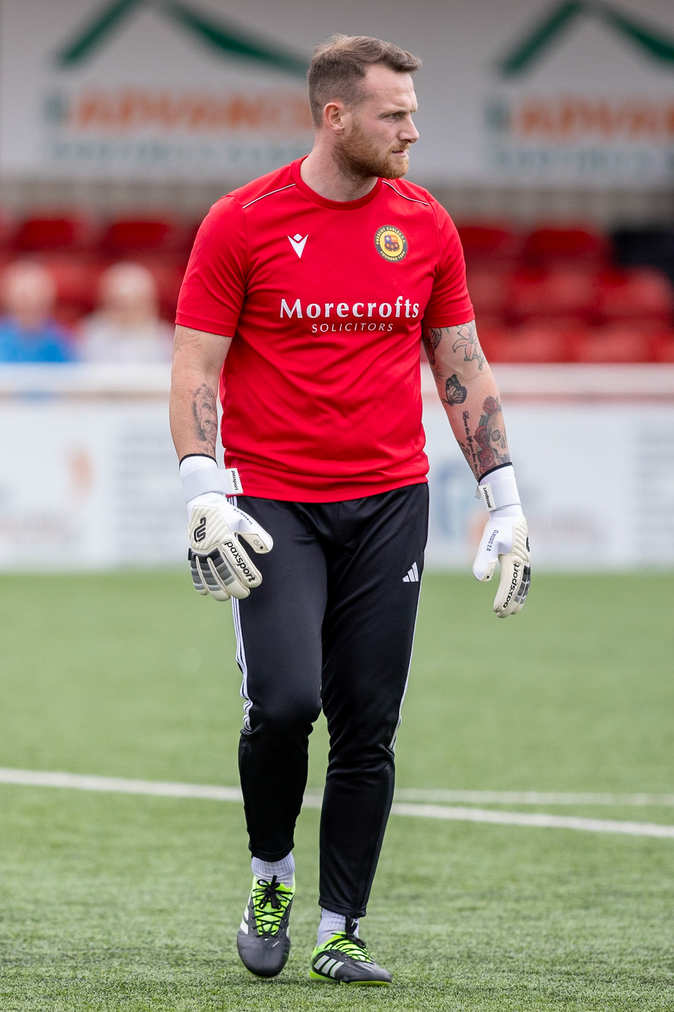 Ilkeston, ENGLAND - during the NPL Premier Division match between Ilkeston Town and Prescot Cables at Ilkeston.Canon Canon EOS R5 800 1/2500 2.8 (Pic by John Middleton)