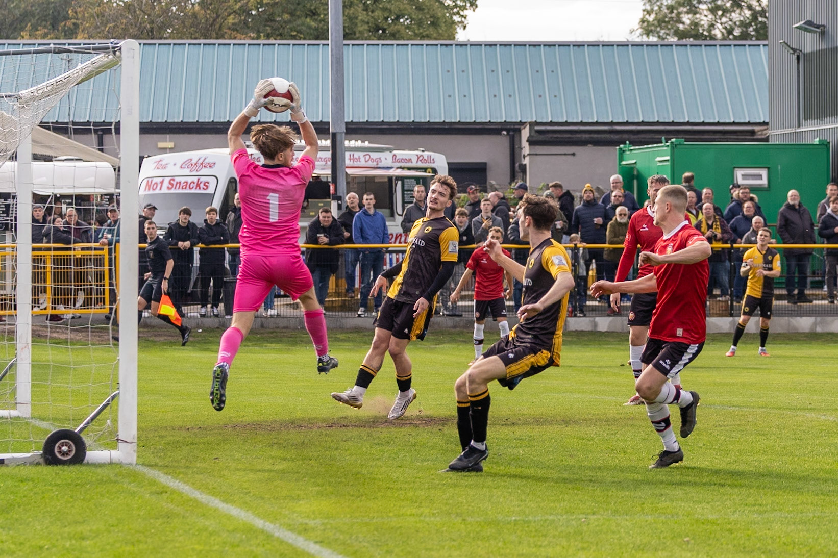 Prescot, ENGLAND -  during the NPL Premier Division match between Prescot Cables and  FC United  at The Auto Safety Centre StadiumCanon Canon EOS R3 640 1/3200 2.8 (Pic by John Middleton)