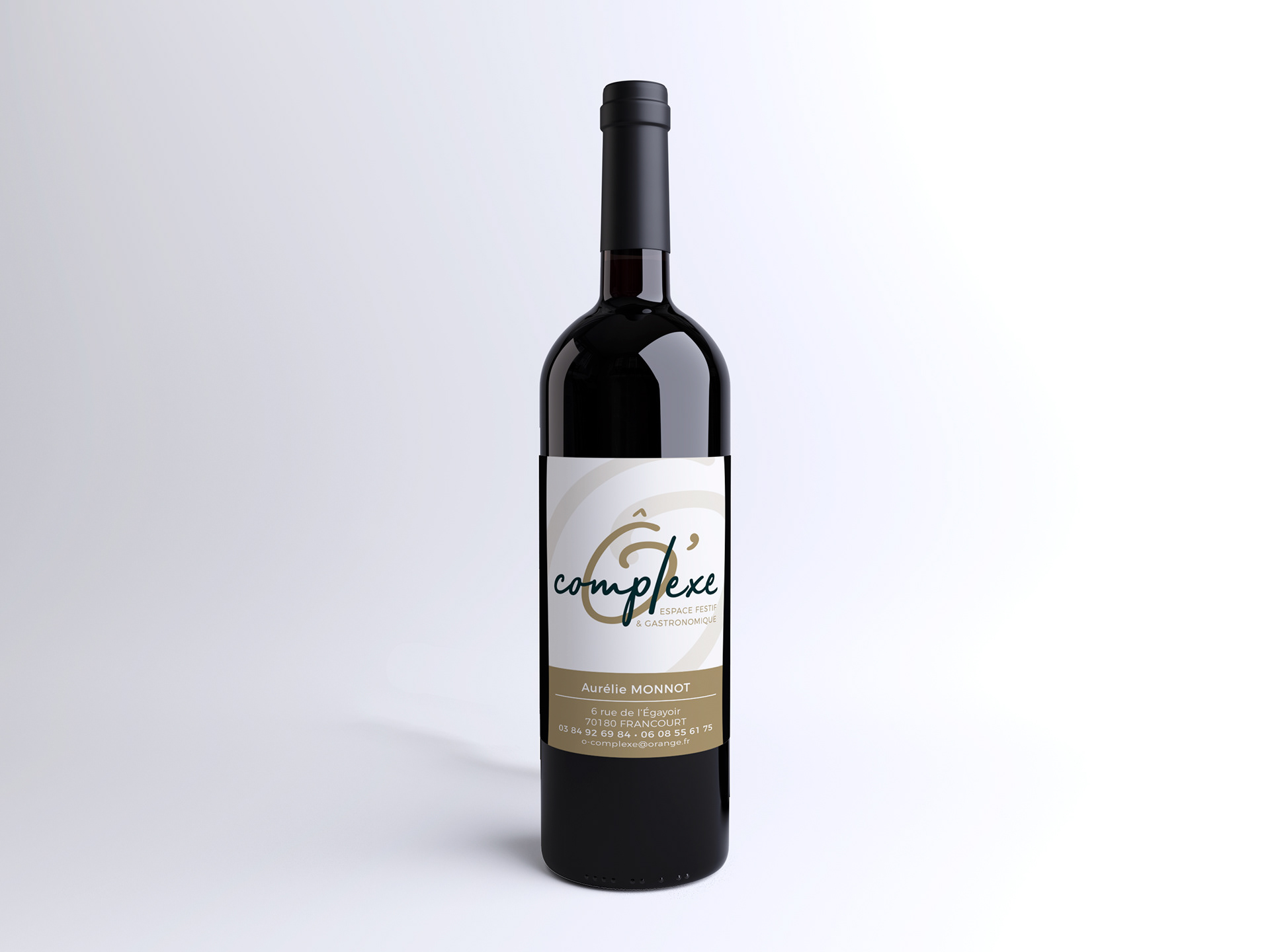Etiquettes bouteille de vin.