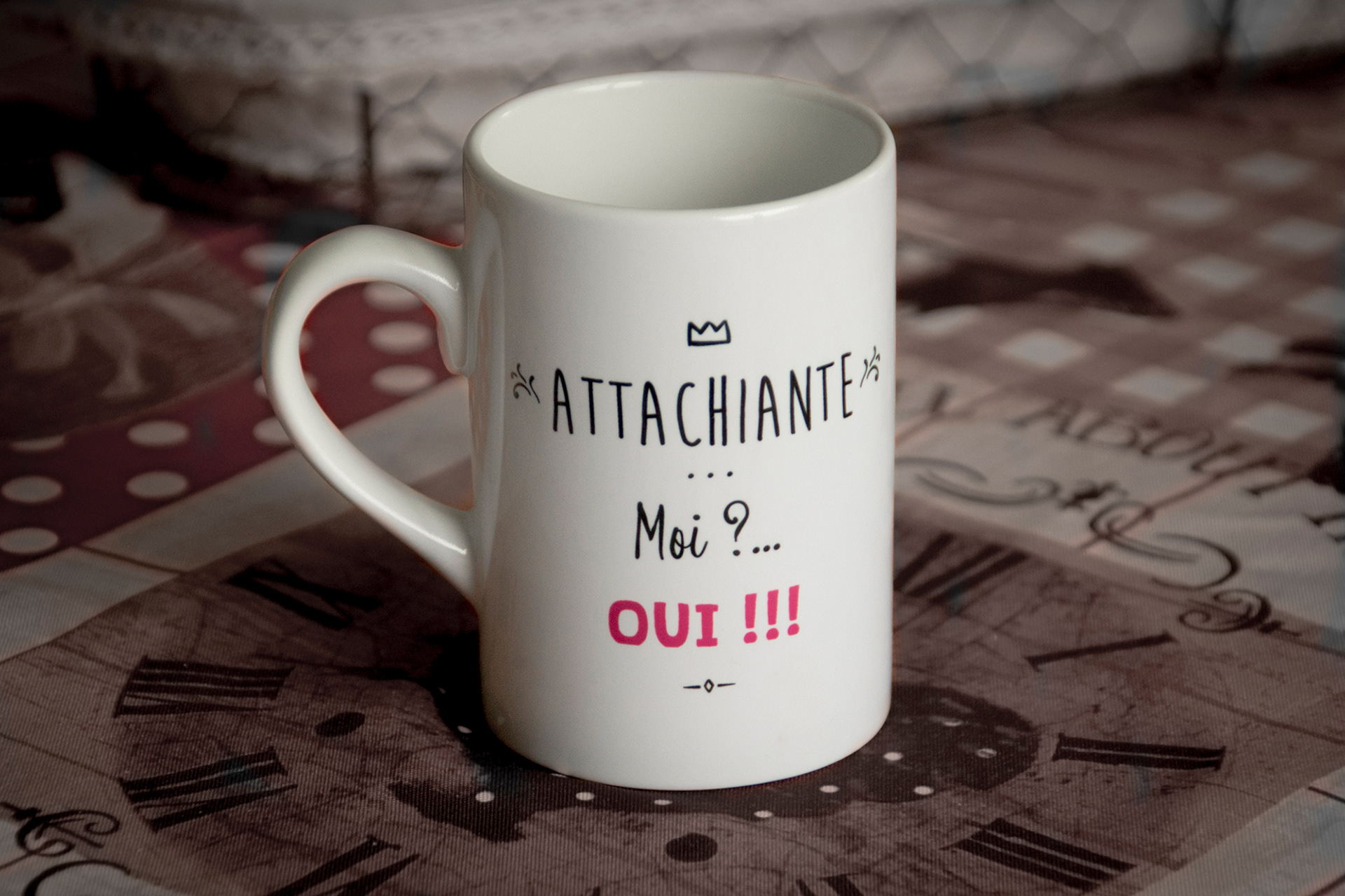 Mug attachiante.
