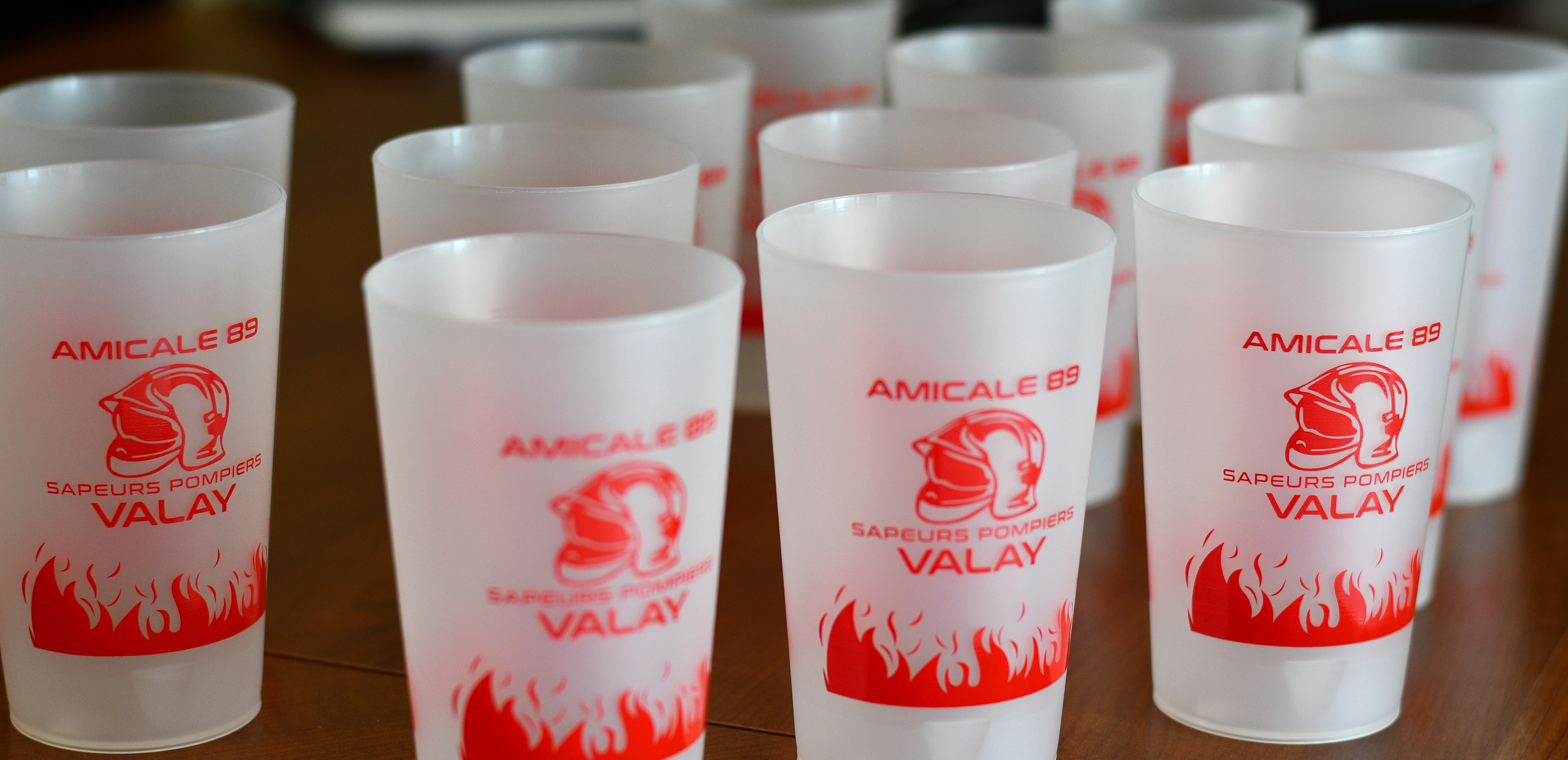 Gobelets Amicale des Pompiers de Valay.