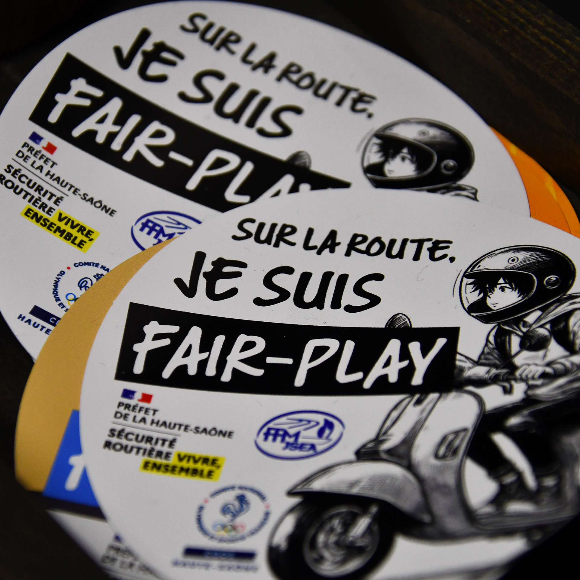 Sitckers "Sur la route, je suis fair-play" pour la DDT70.