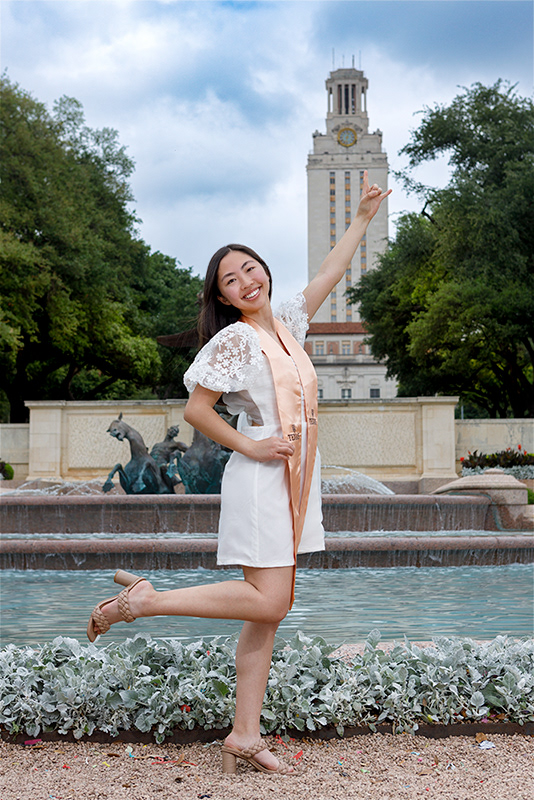 Austin Senior Photographer. ATX Seniors, Austin portrait photographer, Austin Authentic Portrait Photographer, ATX Portraits, ATX Graduation Photographer, Austin Graduation Photographer, UT senior's photographer, UT graduate photographer, UT Austin Photographer