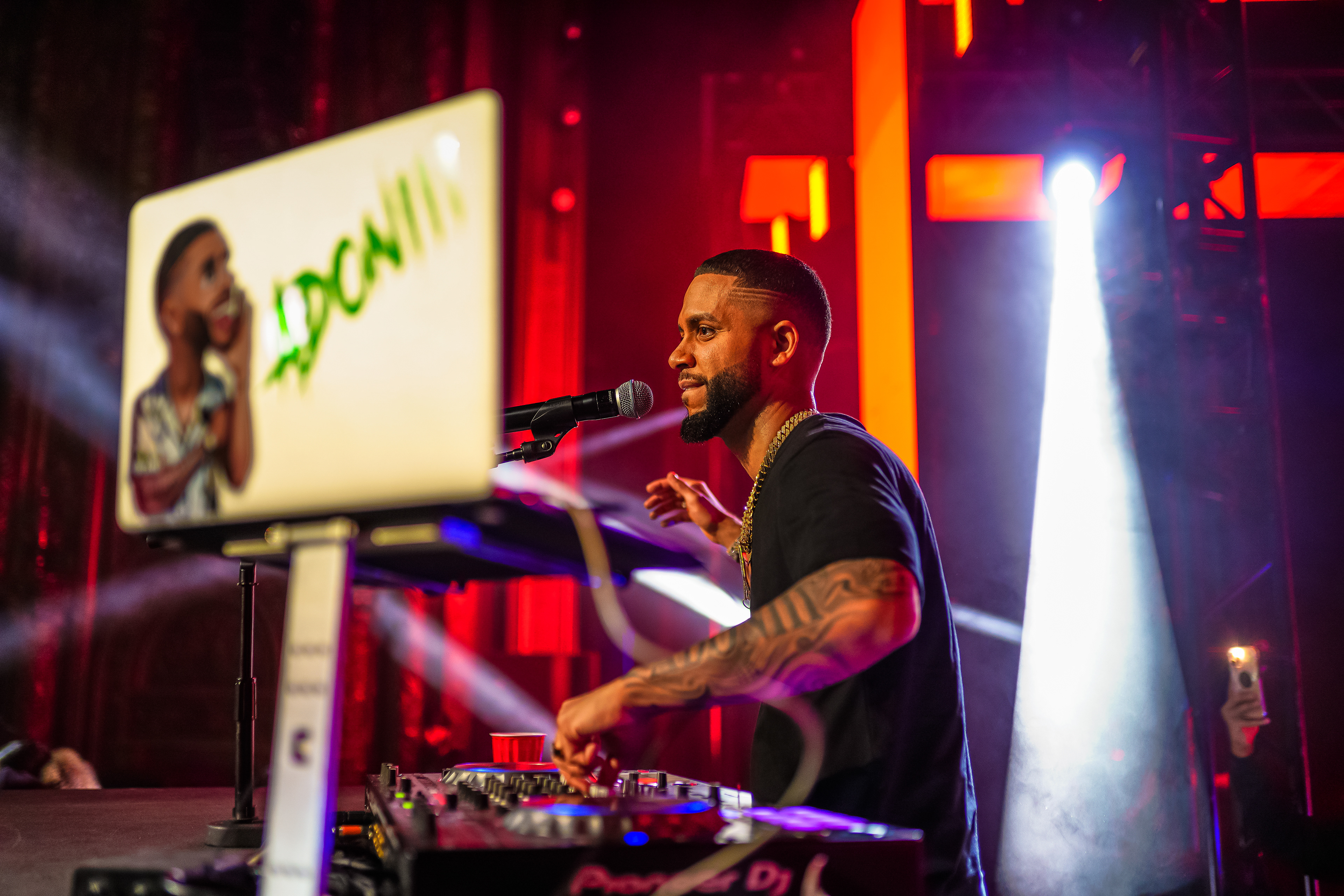 Dj Adoni