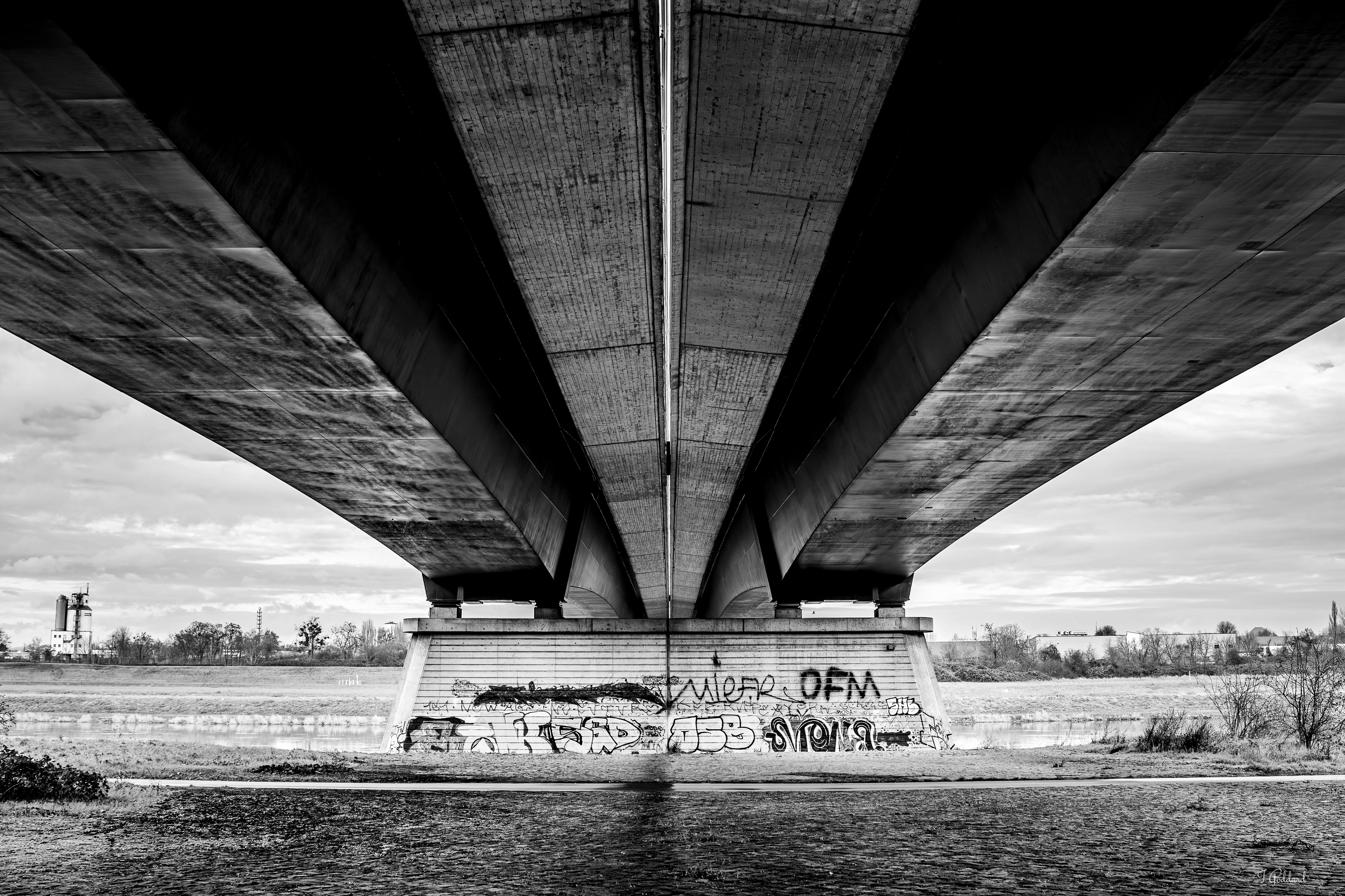 Under Bridge, Germany