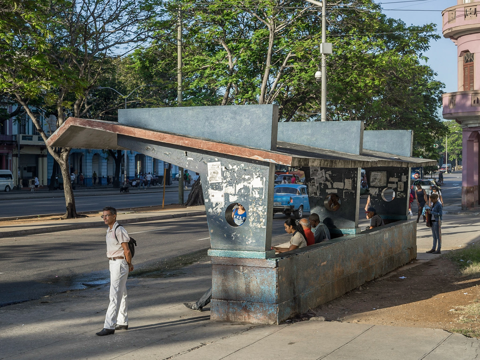 2015 Avenida Salvador Allende near Municipal Hospital, Centro Havana