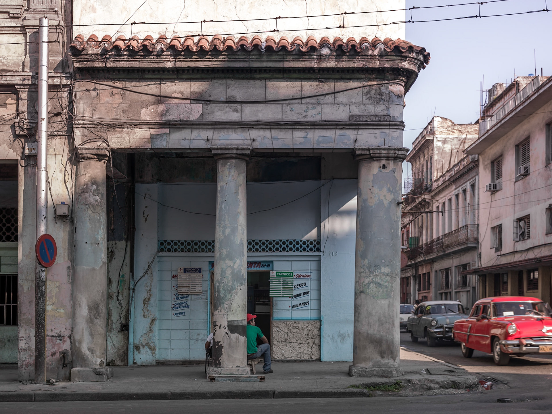 2012  215 Neptuno, El Centro Havana