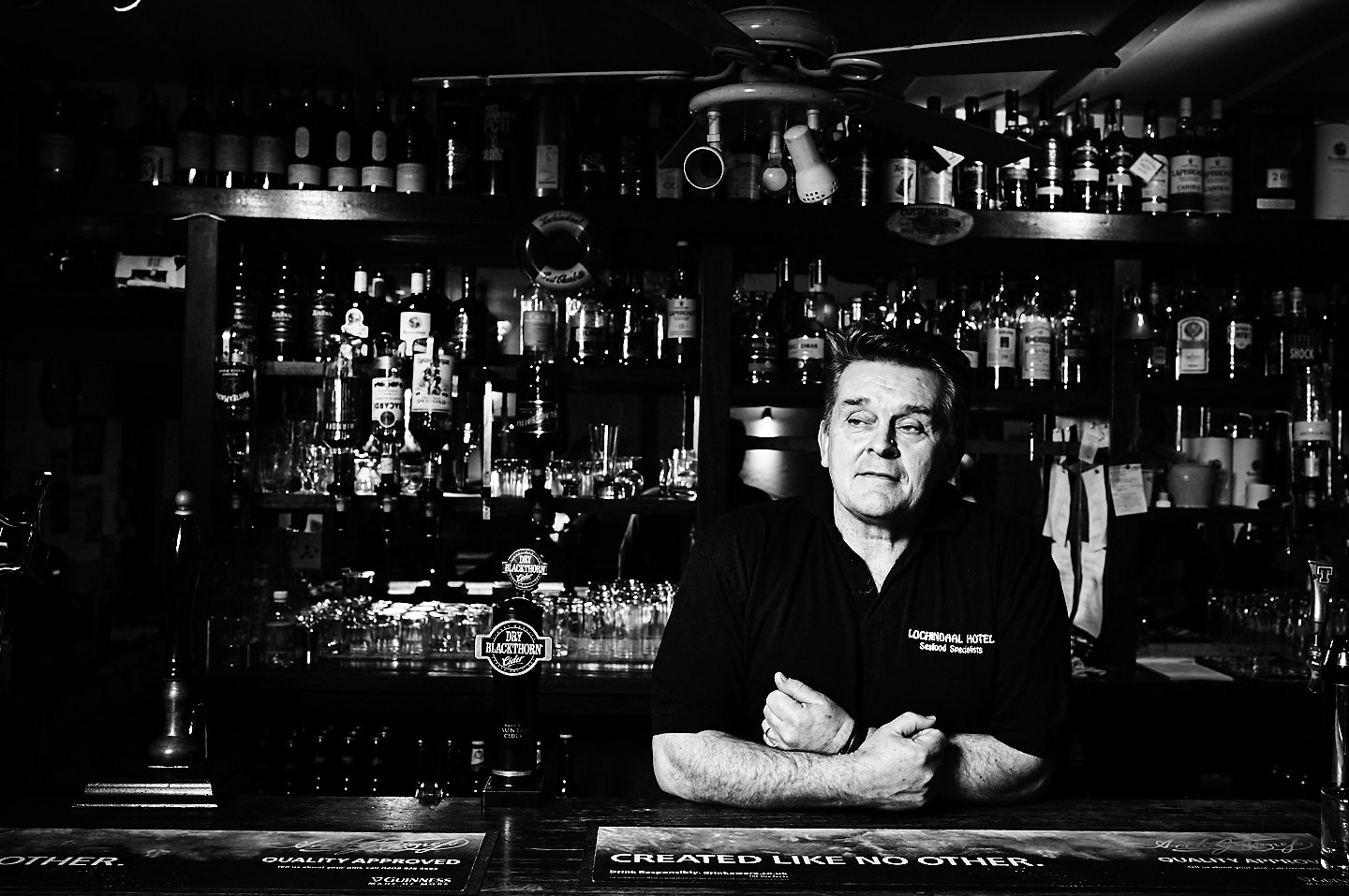 Iain Maclellan, Lochindaal Pub