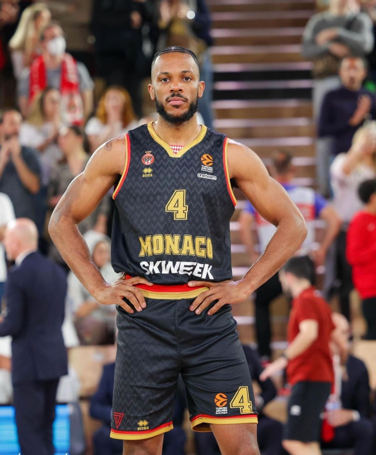 Jaron BLOSSOMGAME ( Ex joueur NBA des Cleveland Cavaliers )