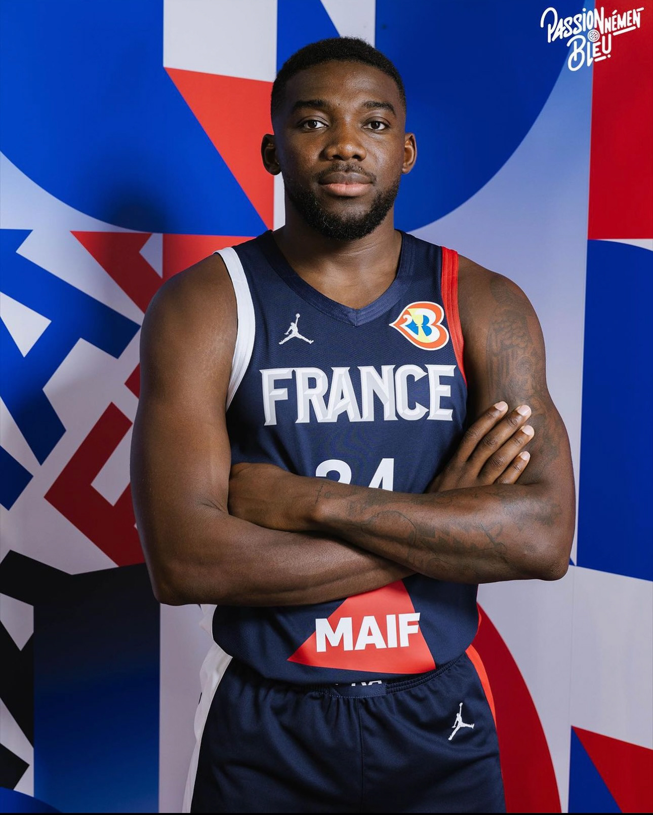 Yakuba OUATTARA ( Ex joueur NBA des Brooklyn Nets actuel capitaine de l' AS MONACO BASKET et International Français )