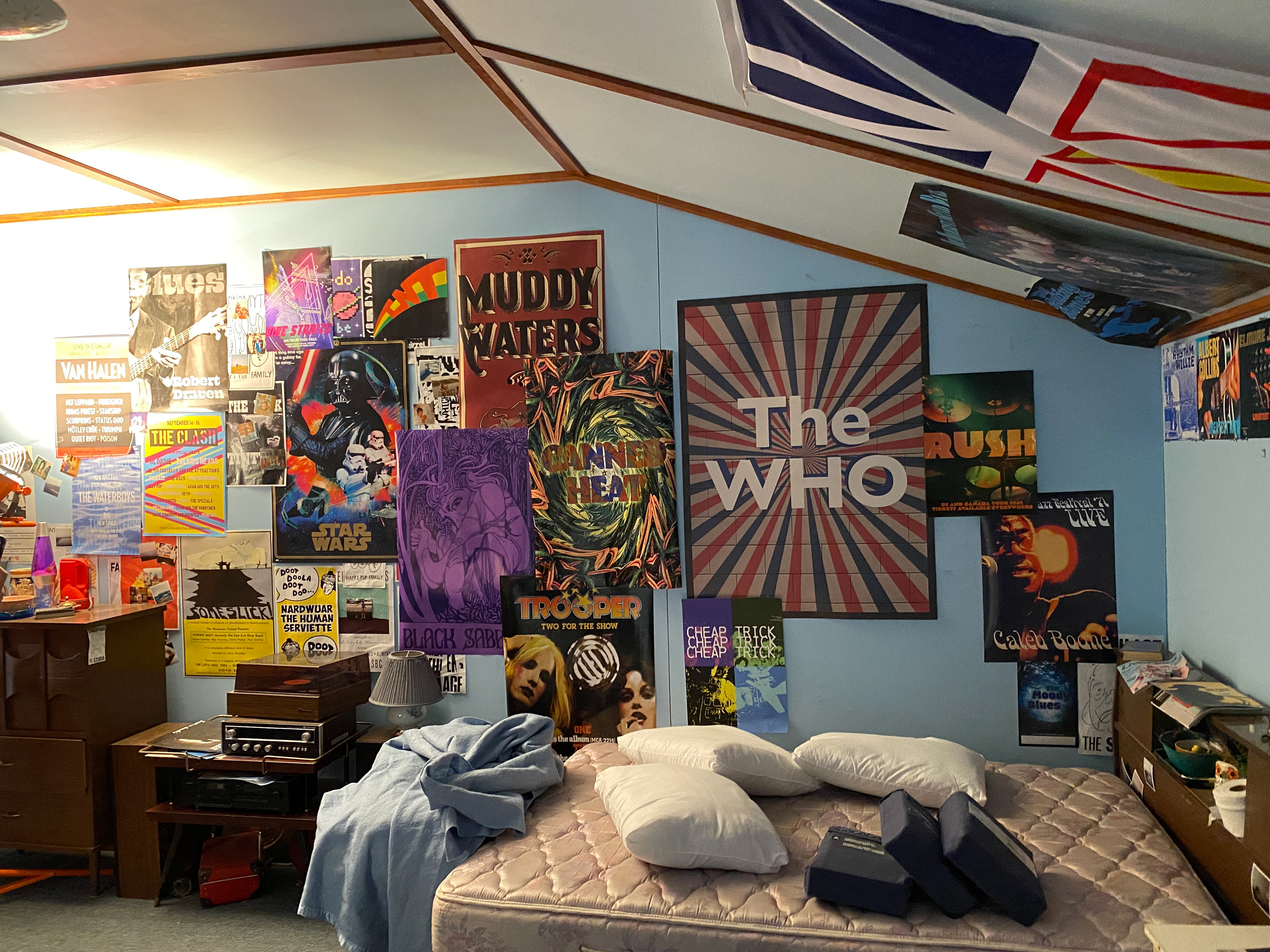 Mike's Room1 - Son of a Critch