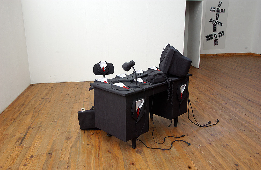 Marcin BERDYSZAK, “Businessclass 2000”, 2003, Installation