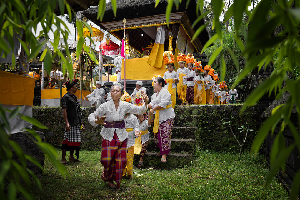 Rejang Tanah Aron