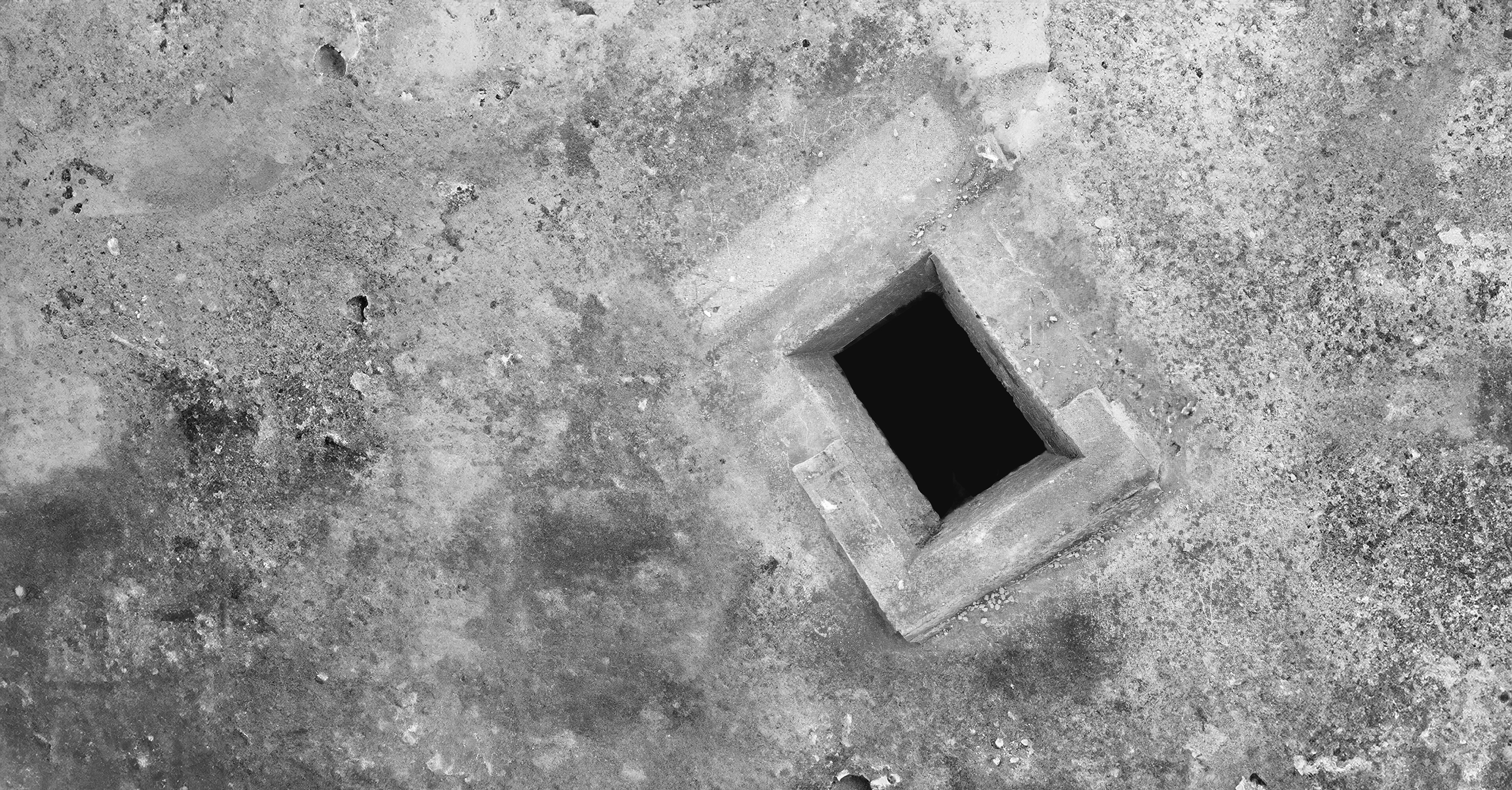 The cistern hole from above.