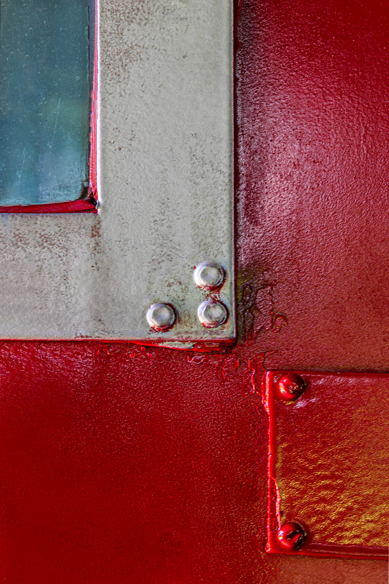 Riveted Corners