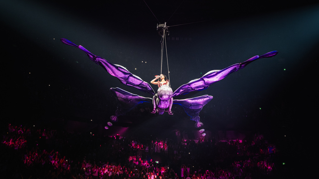 KATY PERRY, THE LIFETIMES TOUR, MONTREAL, CENTRE BELL