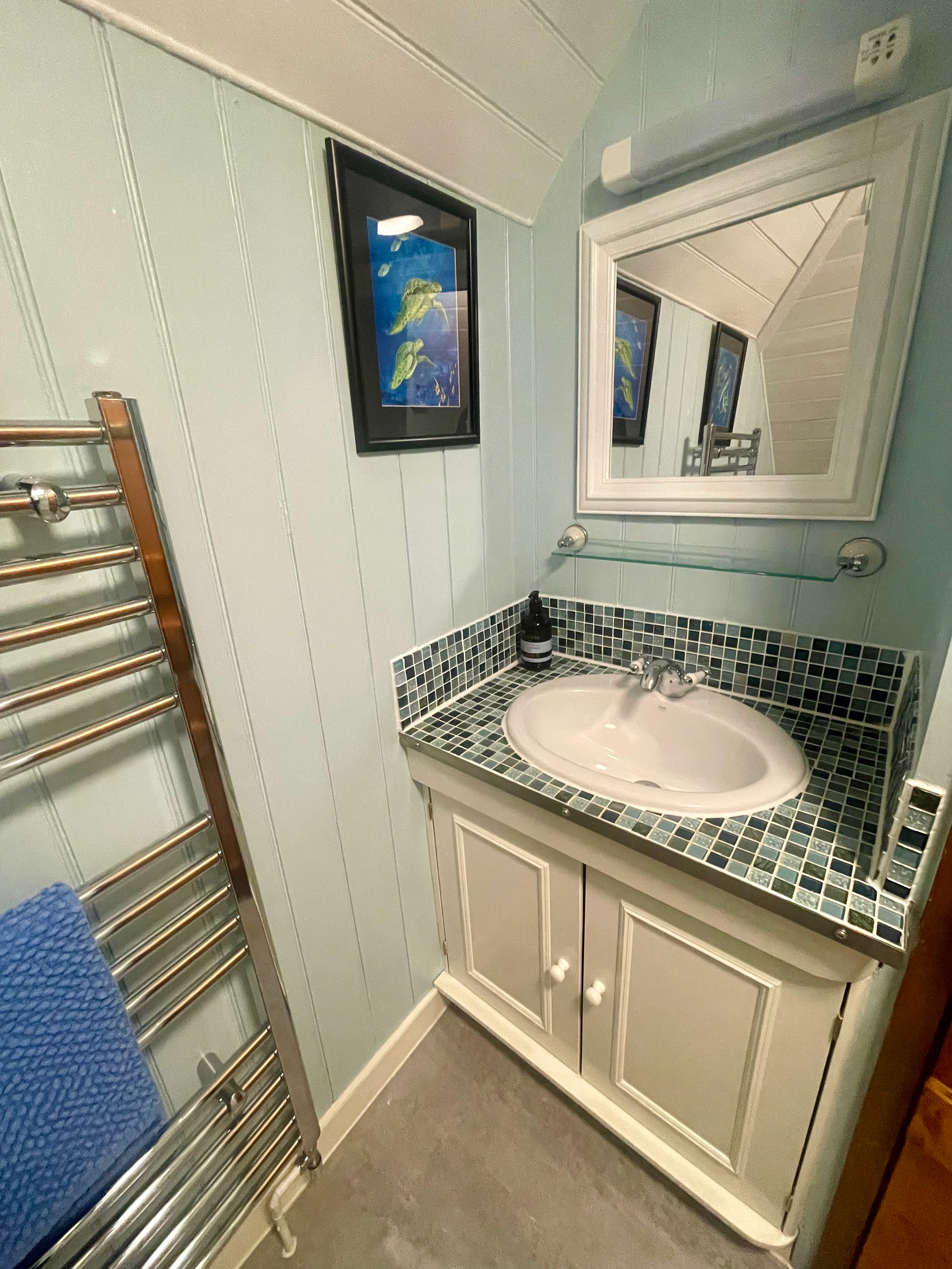 Top floor shower room