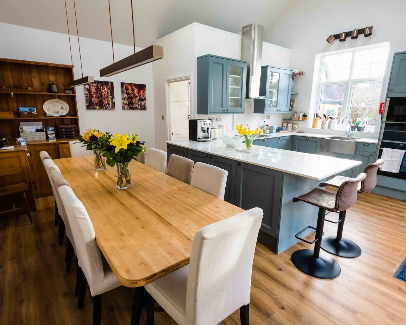 Bright and airy kitchen diner in Springhaven 