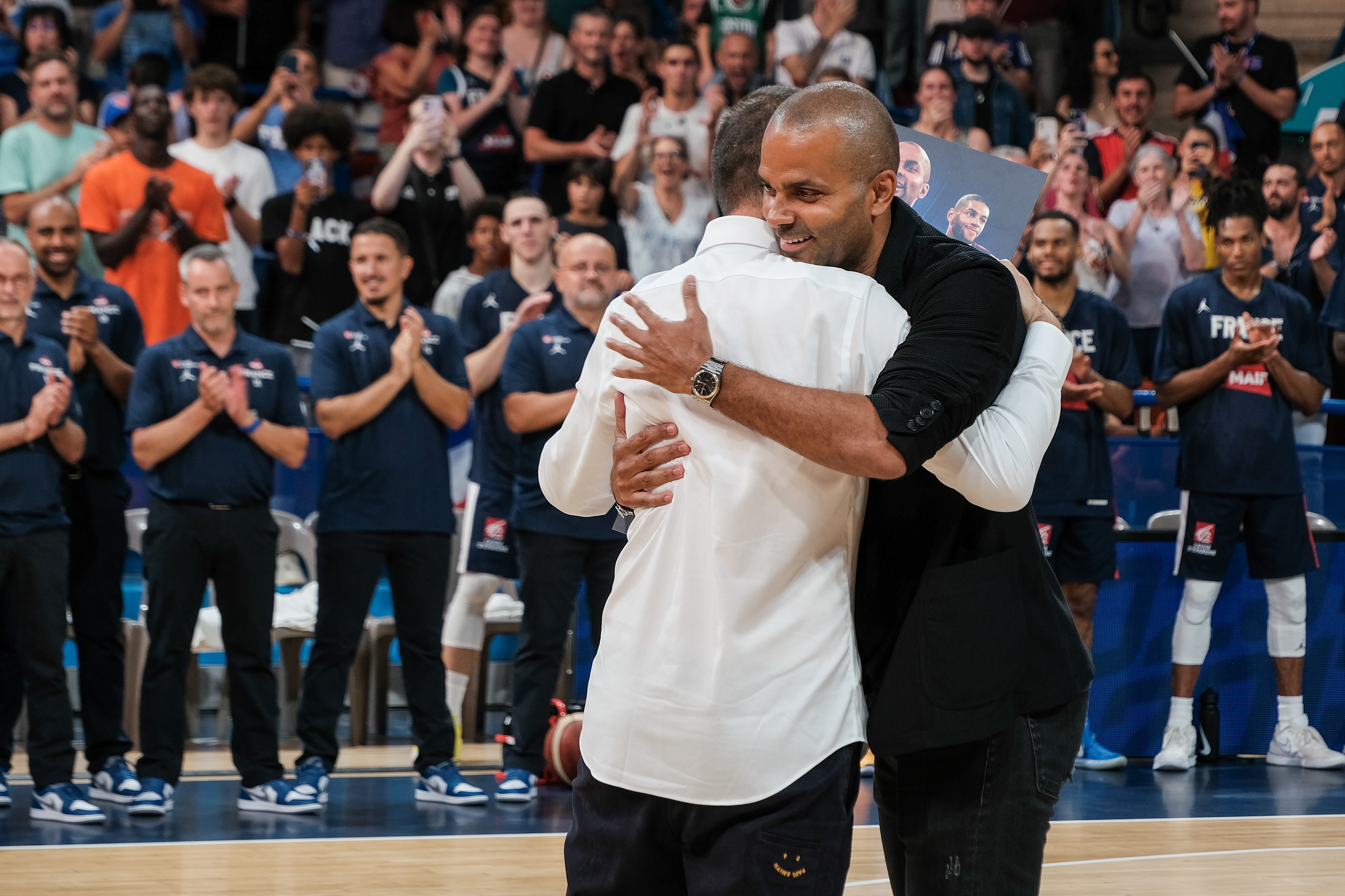 Tony Parker lors du match opposant la France à la Tunisie