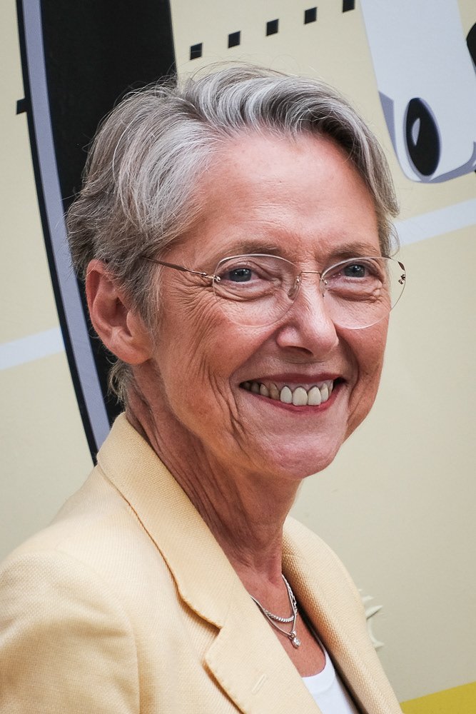 Elisabeth Borne lors du Tour de France féminin 2023 à Pau