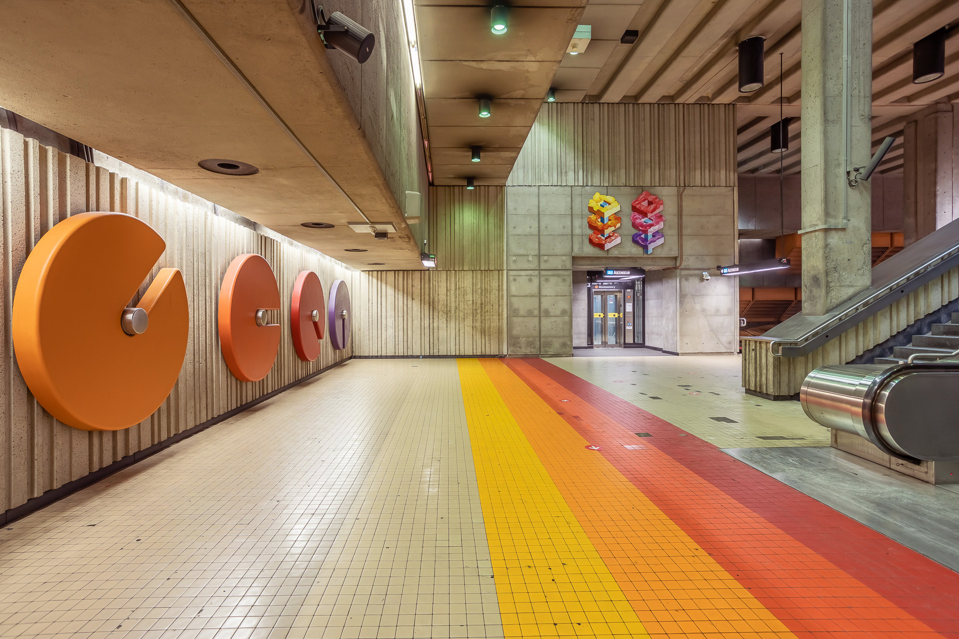 Œuvre no.2 à côté de l'œuvre de l'architecte André Léonard