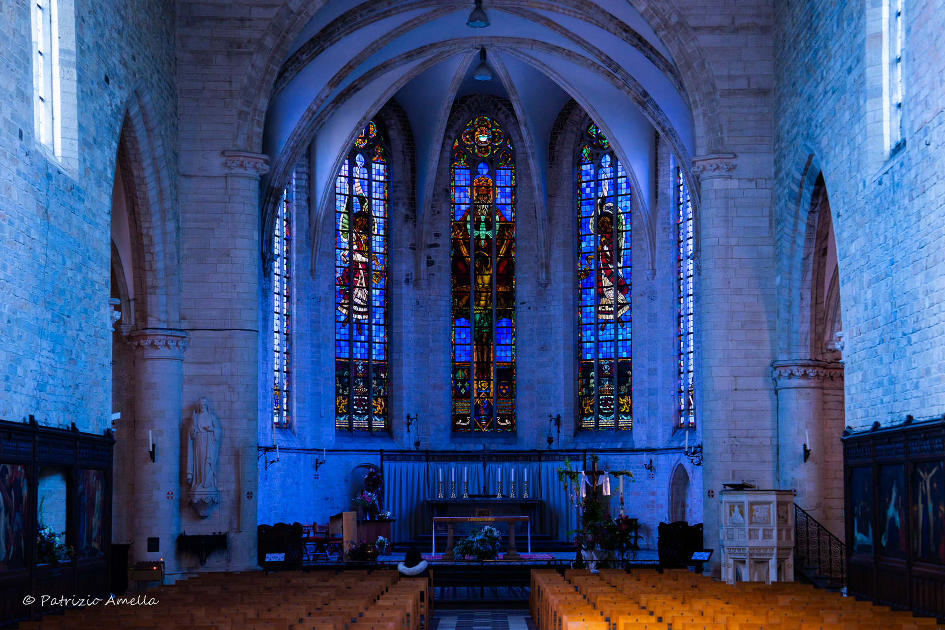 Peaceful prayer | Église Notre-Dame de la Cambre - Ixelles