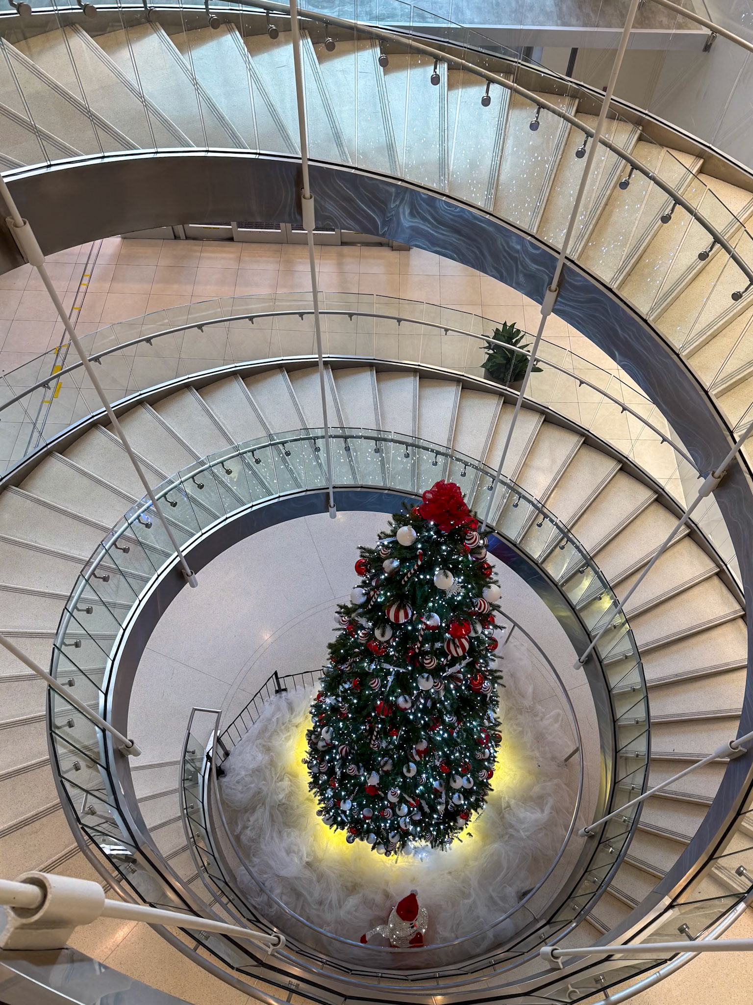 12/24/2024 Christmas Eve Walk in Lloyd District