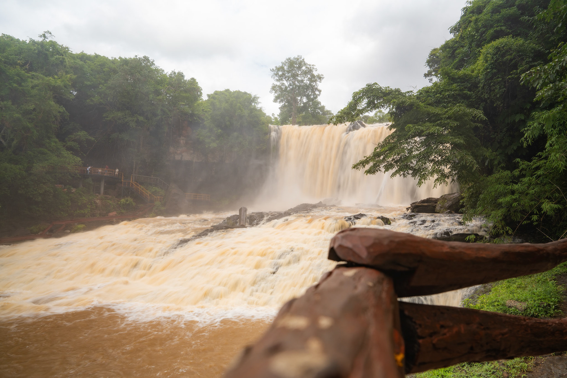 Bousra Waterfall