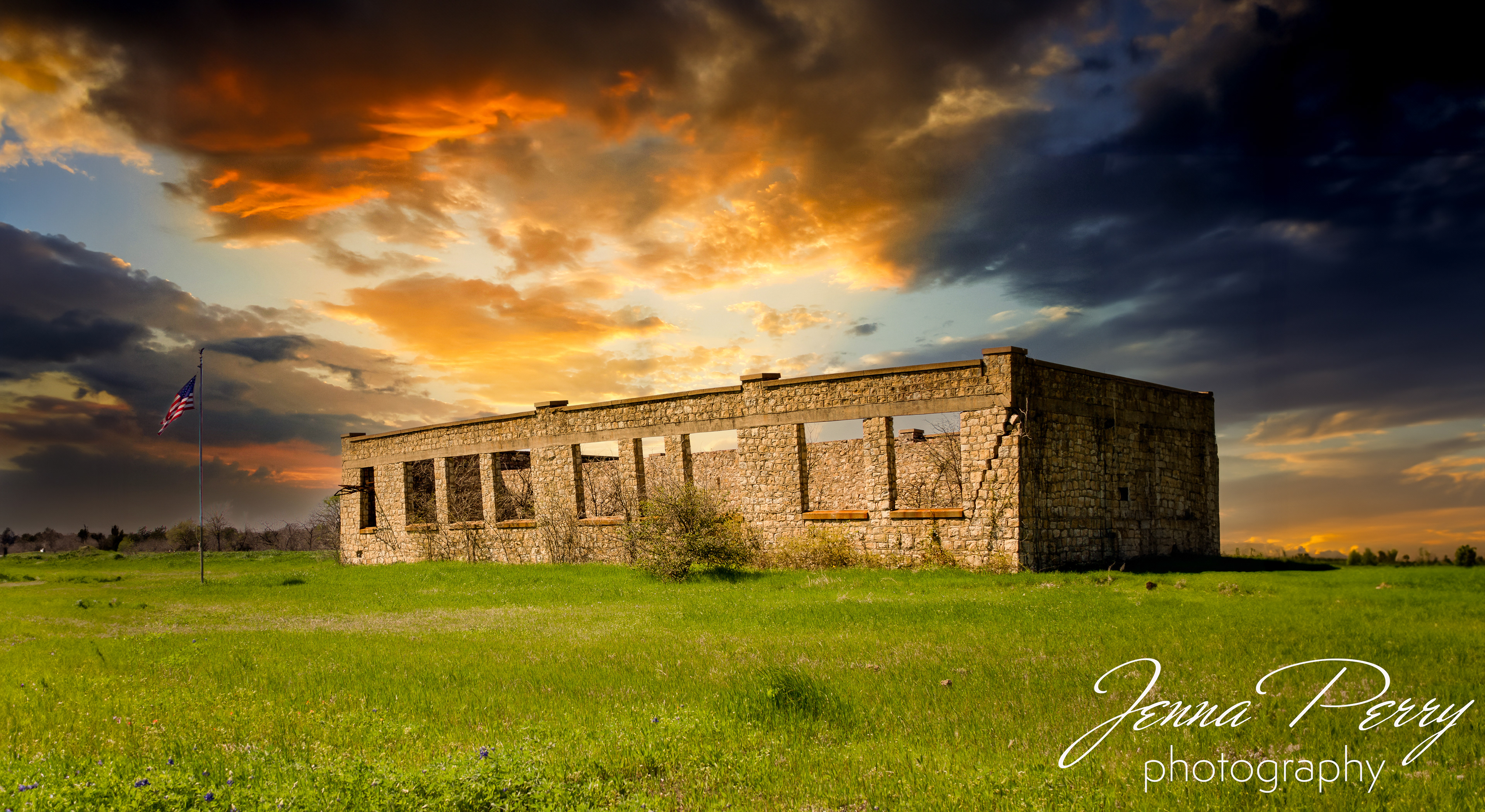 Echols School, Media, TX 