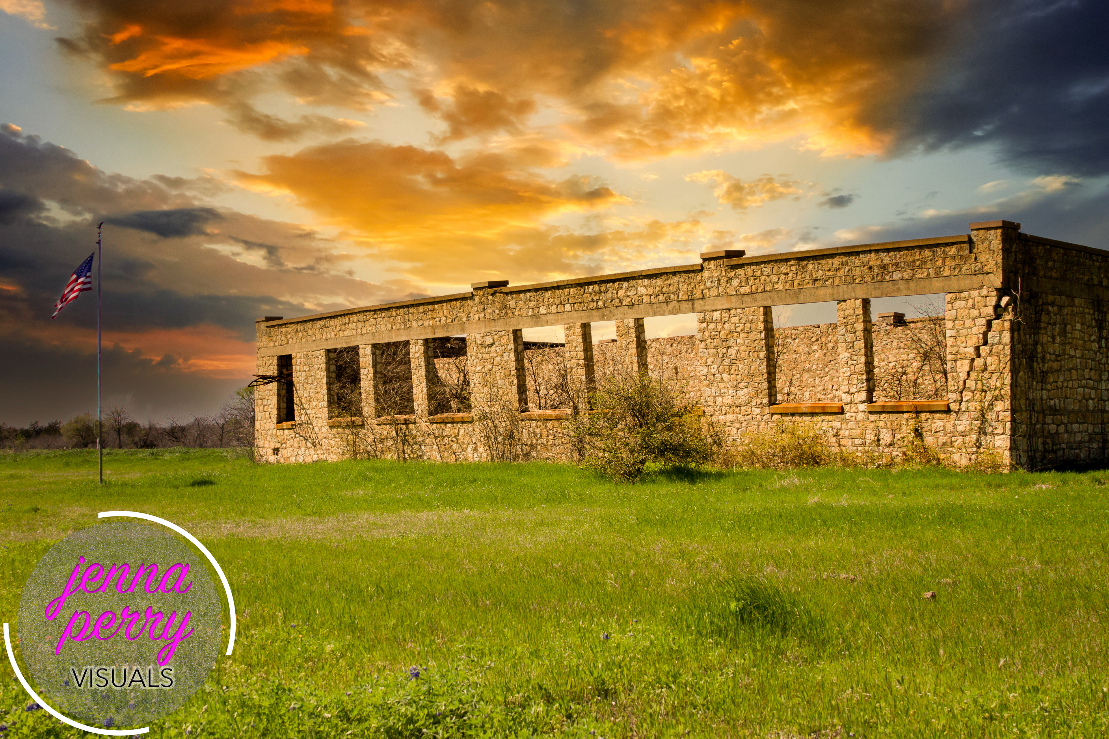 Echols School- Media, TX