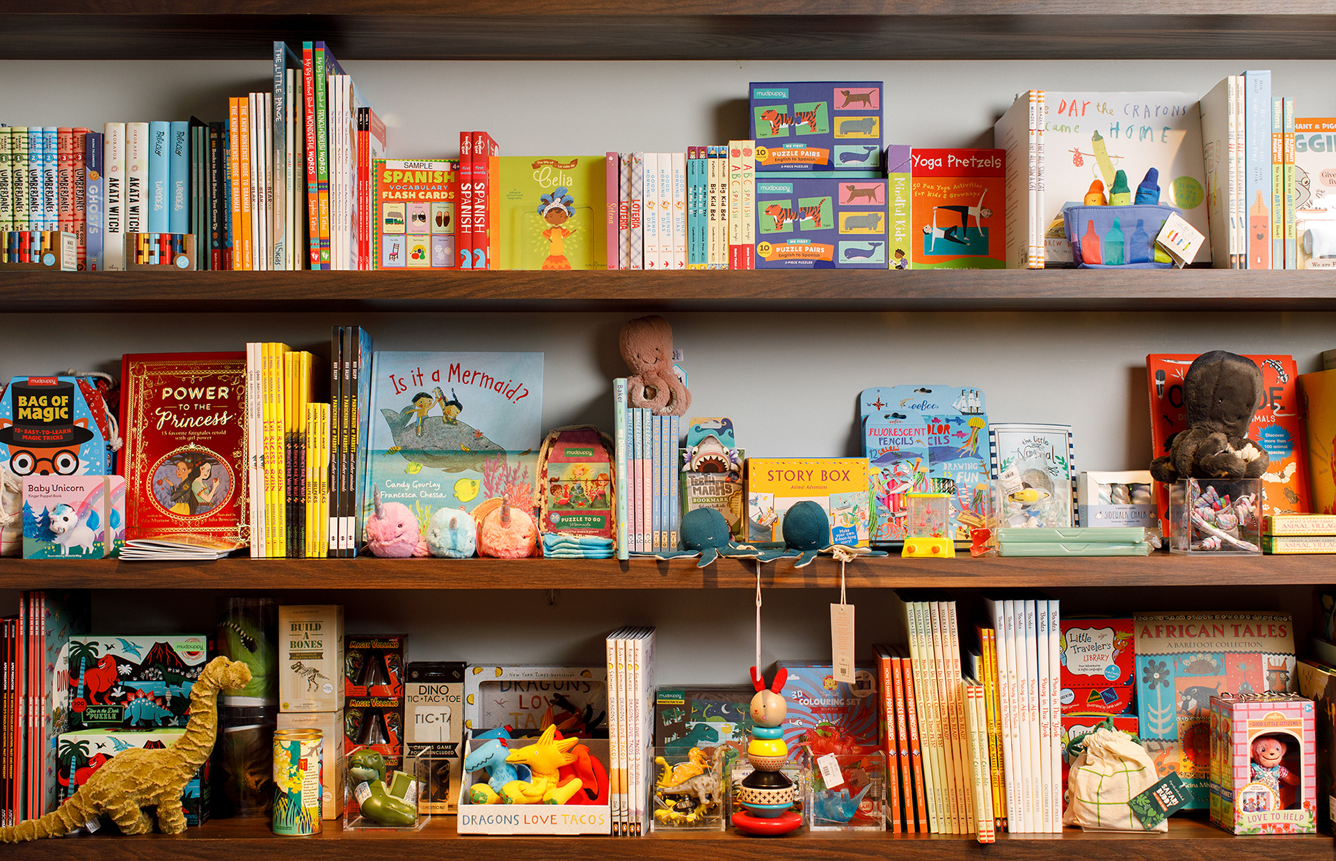 LA Metro Eat Shop Play The Library Store, Los Angeles 2019