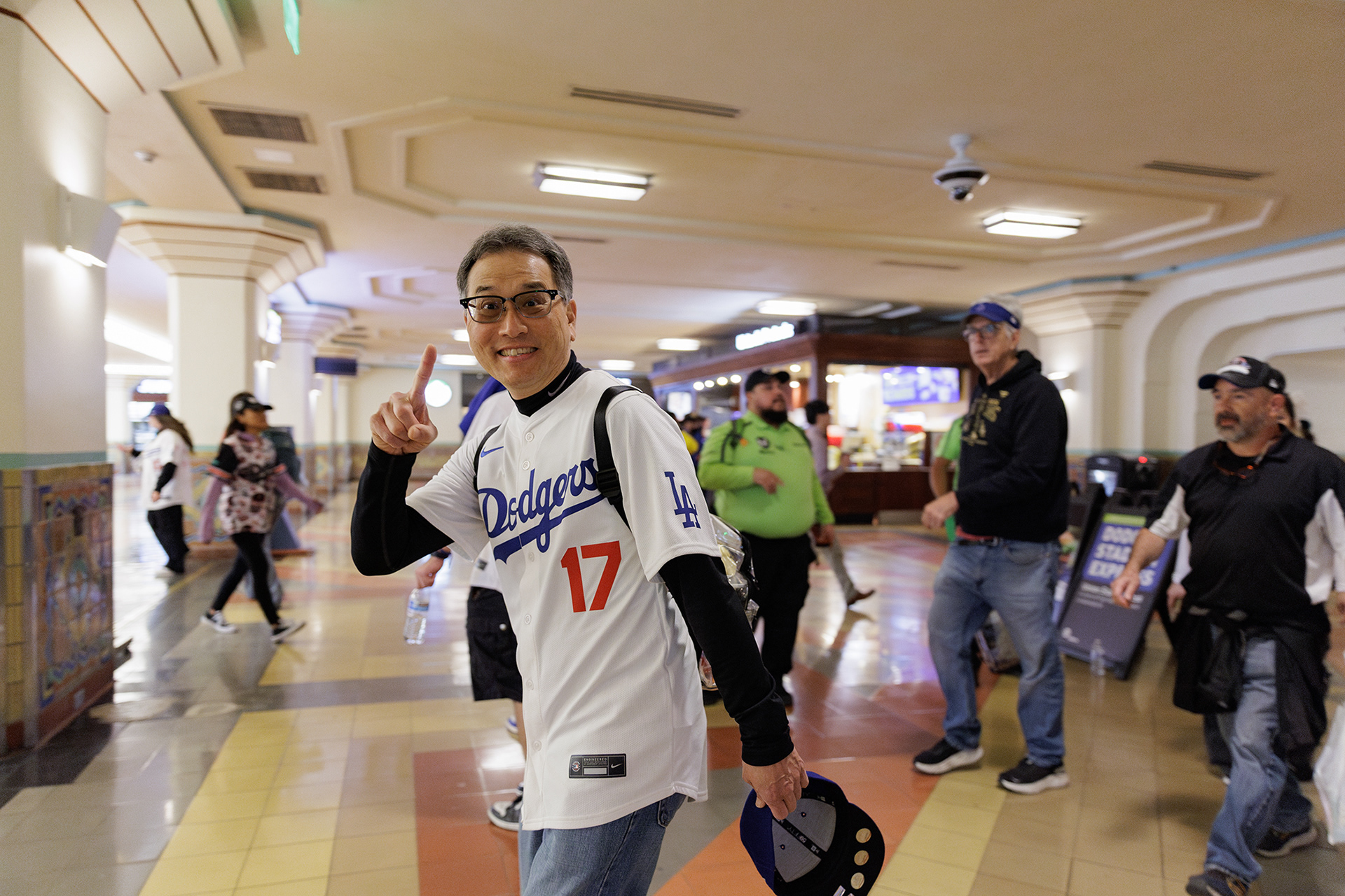 LA Dodger Express Bus Patrons, Union Station 2025