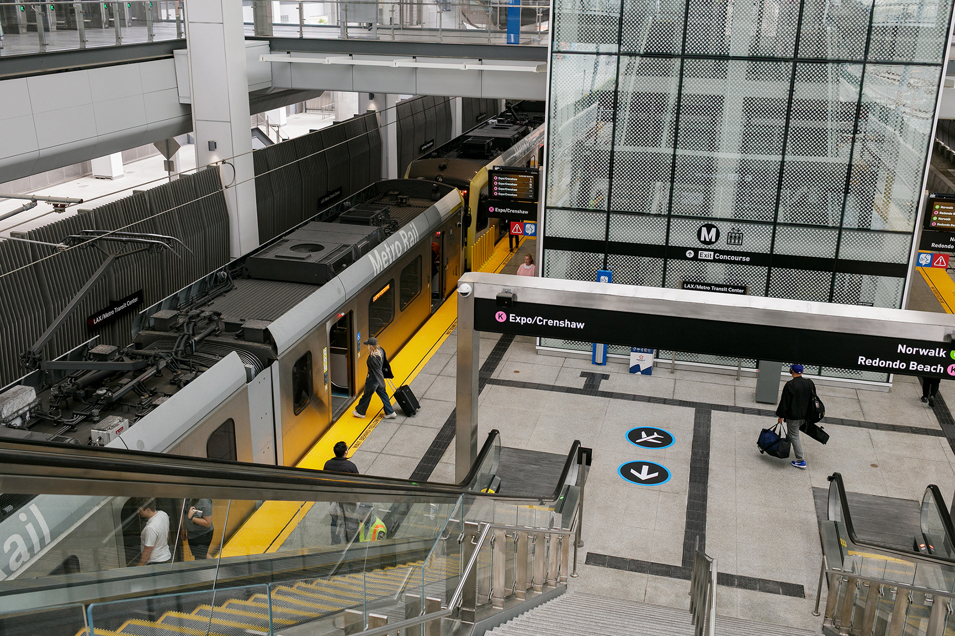 LAX/Metro Transit Center Patrons 2025