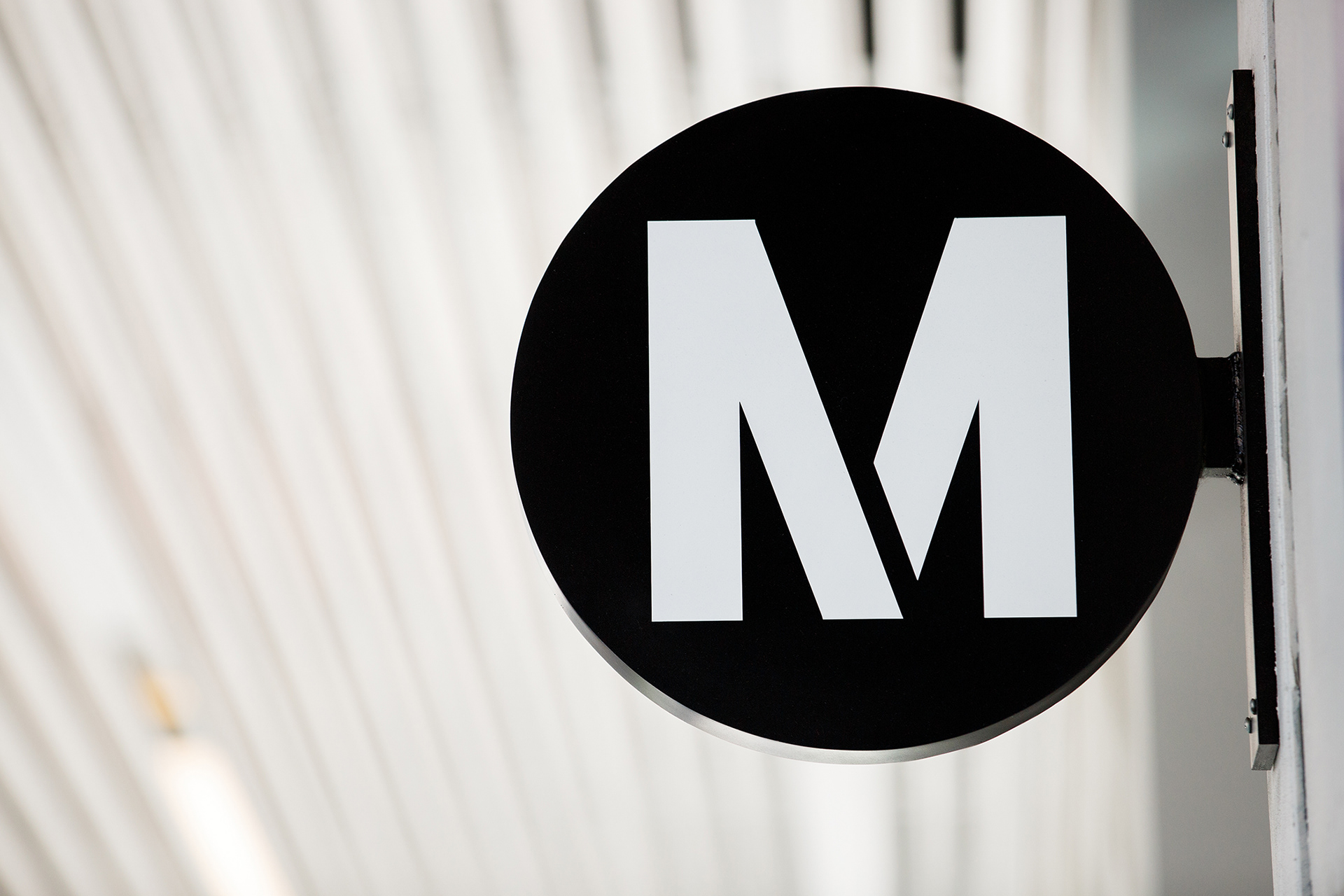 LA Metro Signage at The Bloc, Los Angeles 2017